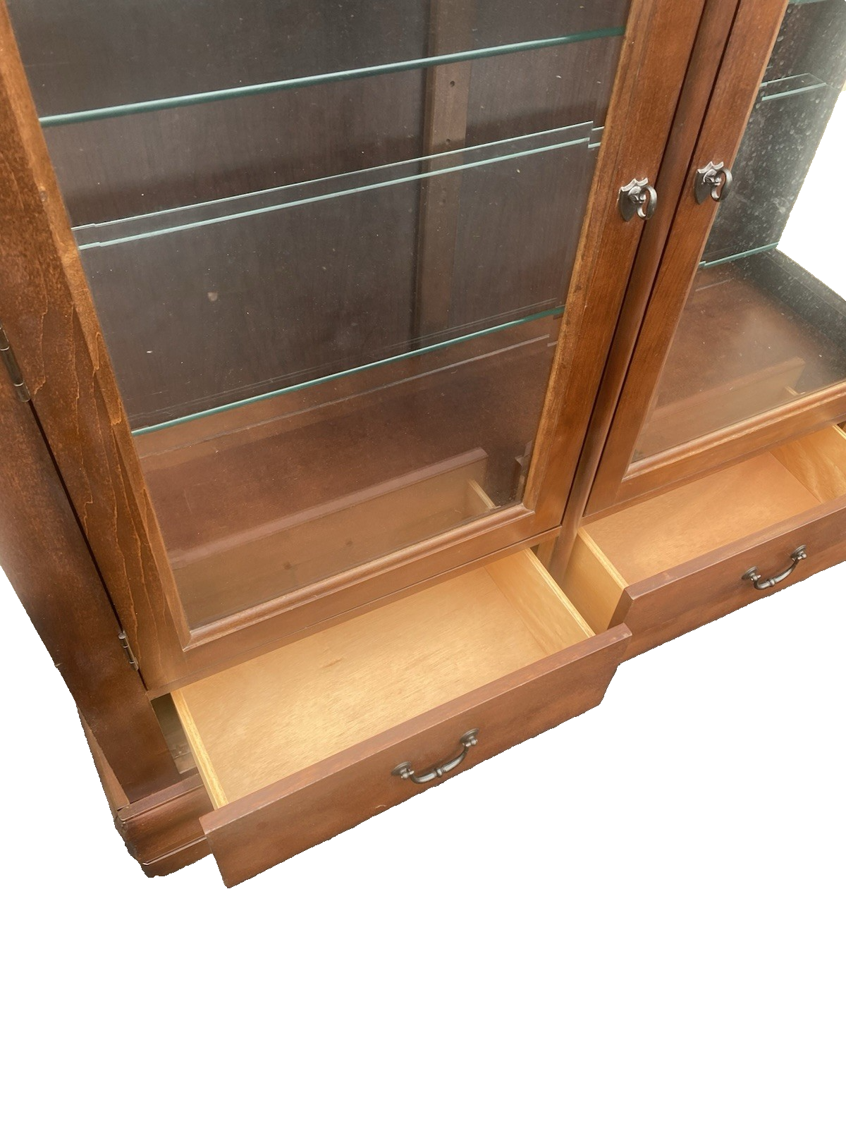 66547 BROYHILL China Cabinet Curio w/ 4 Drawers and Plate Glass Shelves