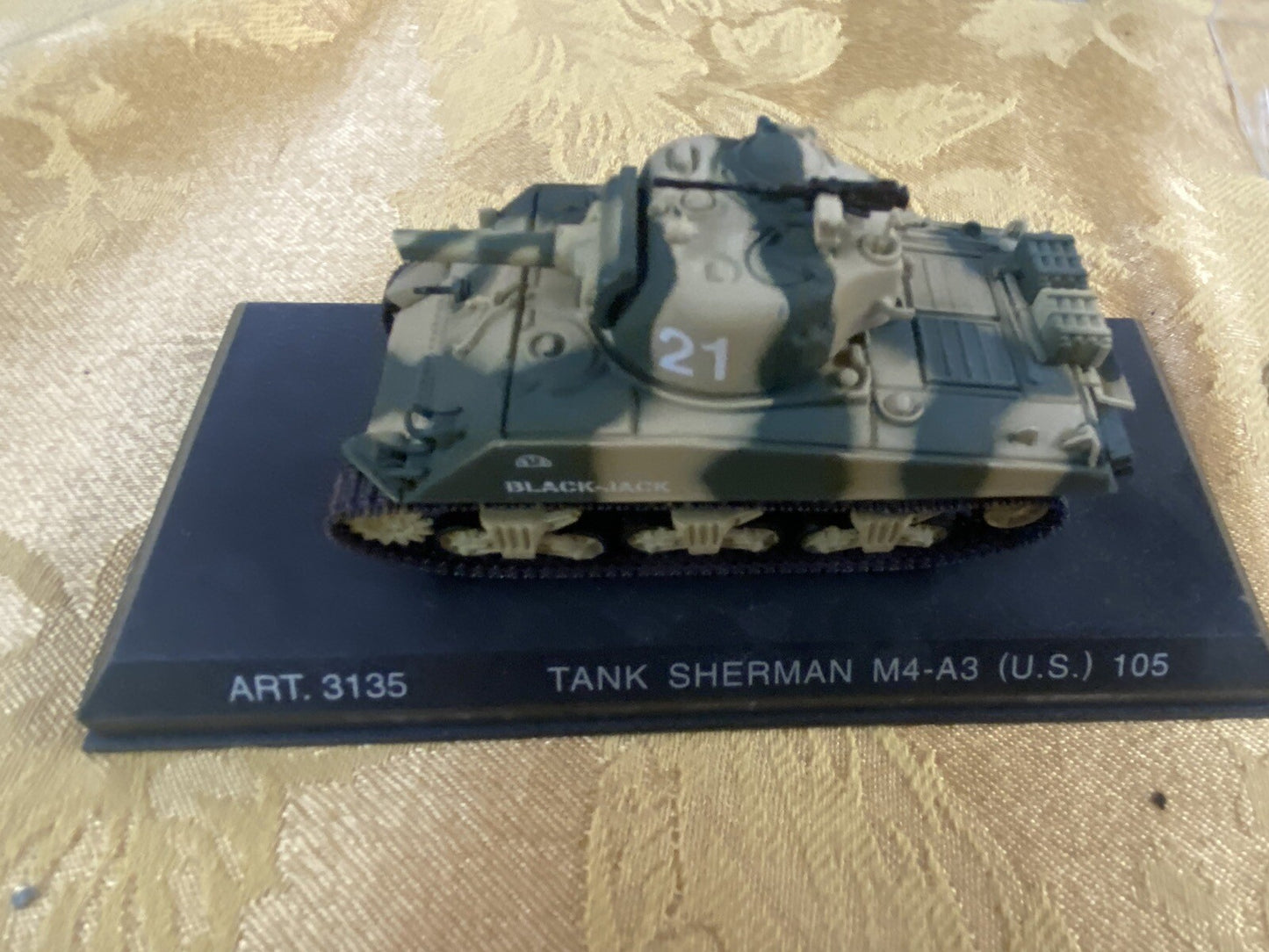 ES 48  :   3 Diecast Military Tanks with showcases  6 1/4" x 2 1/2" x 2 1/2"H