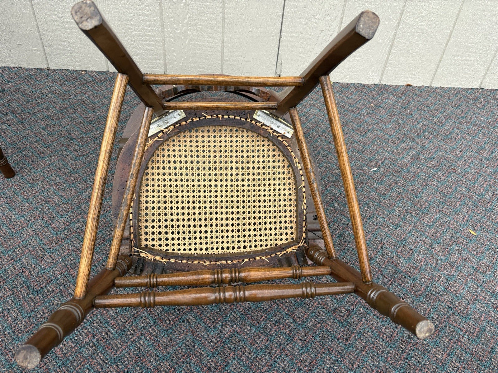 67164 Pair Antique Victorian Walnut Dining Chairs Chair s