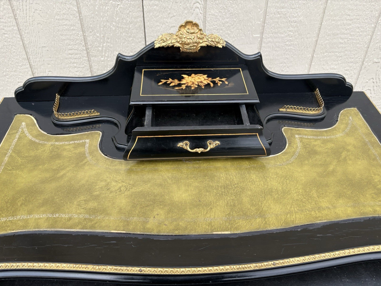 67143 Louis XV Desk with Bronze Ormalu