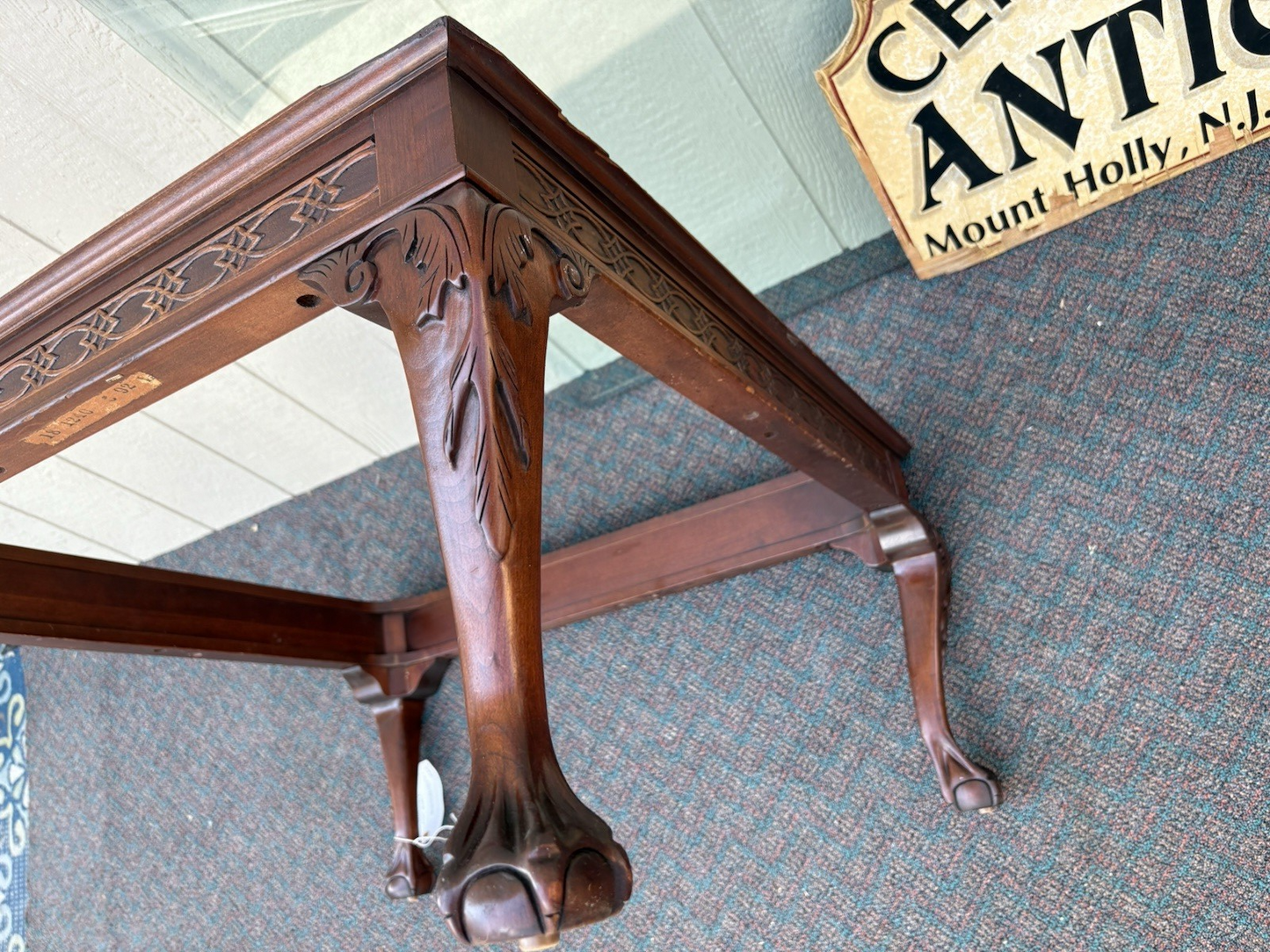 63903 Solid Mahogany Chippendale Glass Top Coffee Table Stand