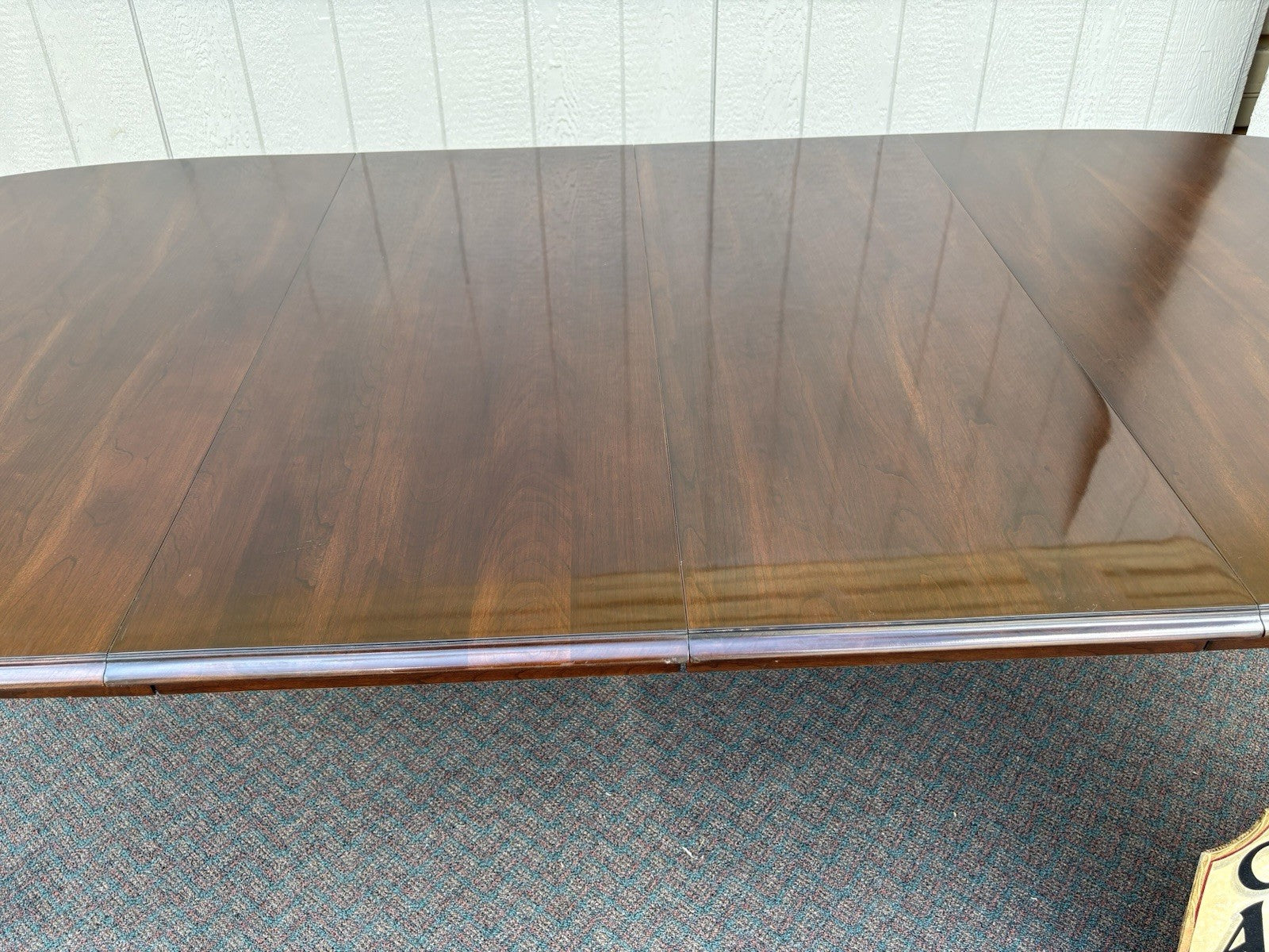 00001 ETHAN ALLEN Mahogany Dining Table with 2 Leafs
