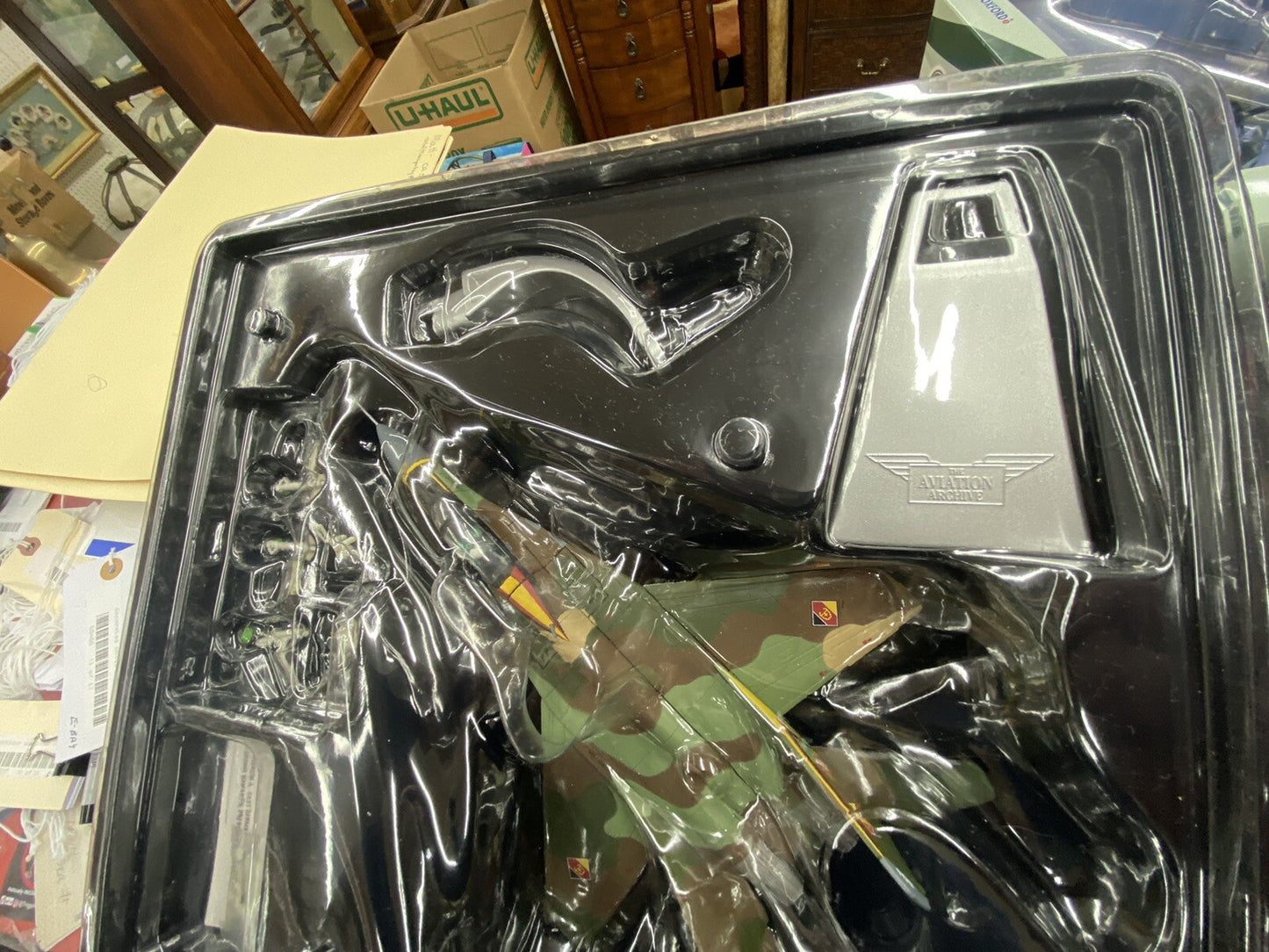 ES 207 :   Corgi AA37501 MIG 29 FULCRUM AEAST GERMANY VLadimir KOMAROW 1990