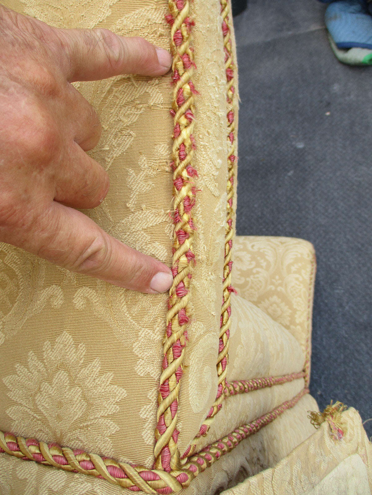 63457  Gold Decorator Window Bench Seat Settee