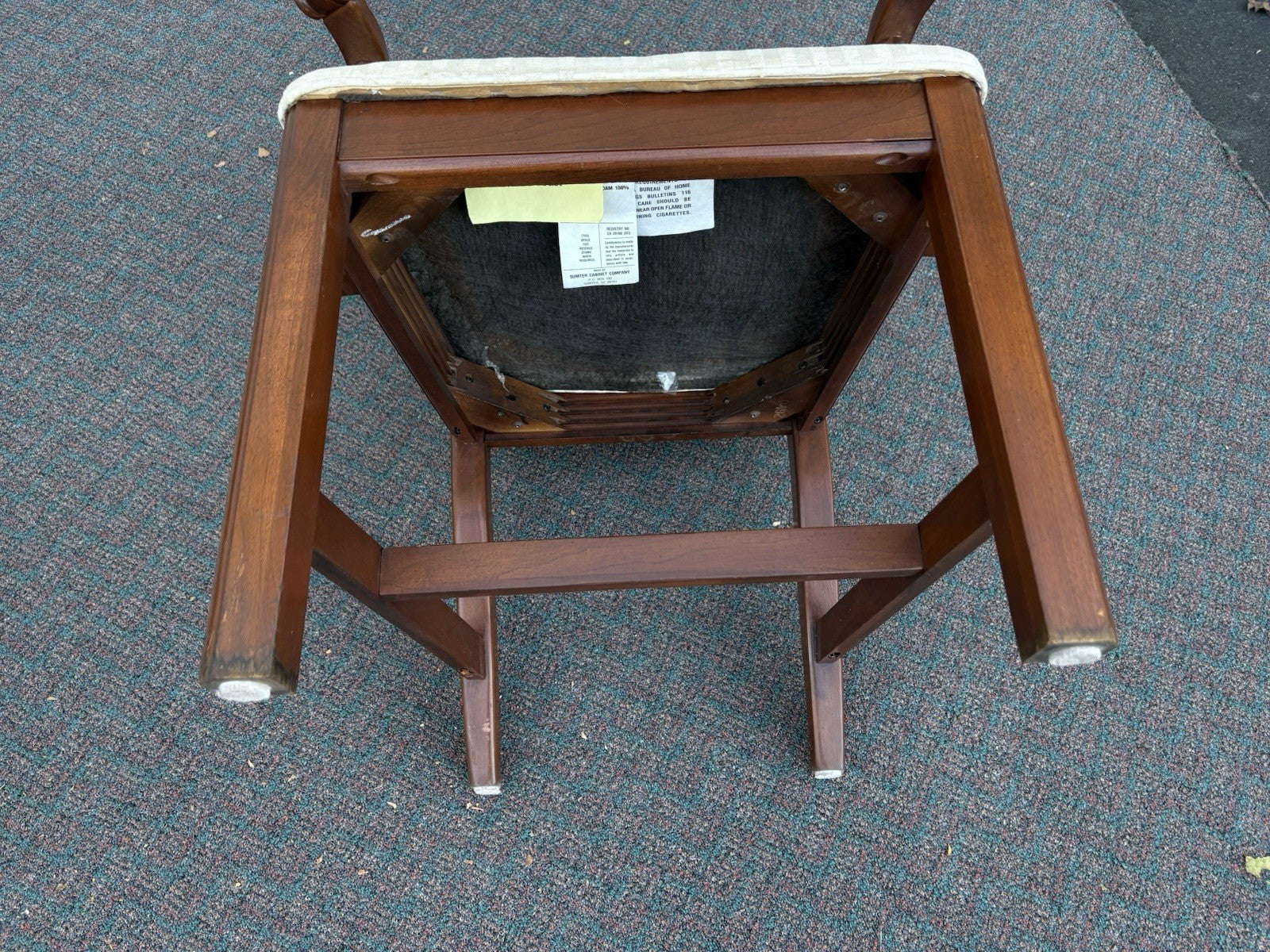 67163 Set of 8 Mahogany SUMTER Cabinet  Dining Chair s