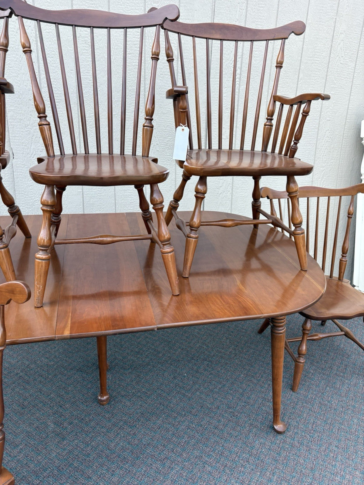 64226   Thomasville Cherry Dining Table w/ leaf  +  6 Chair s