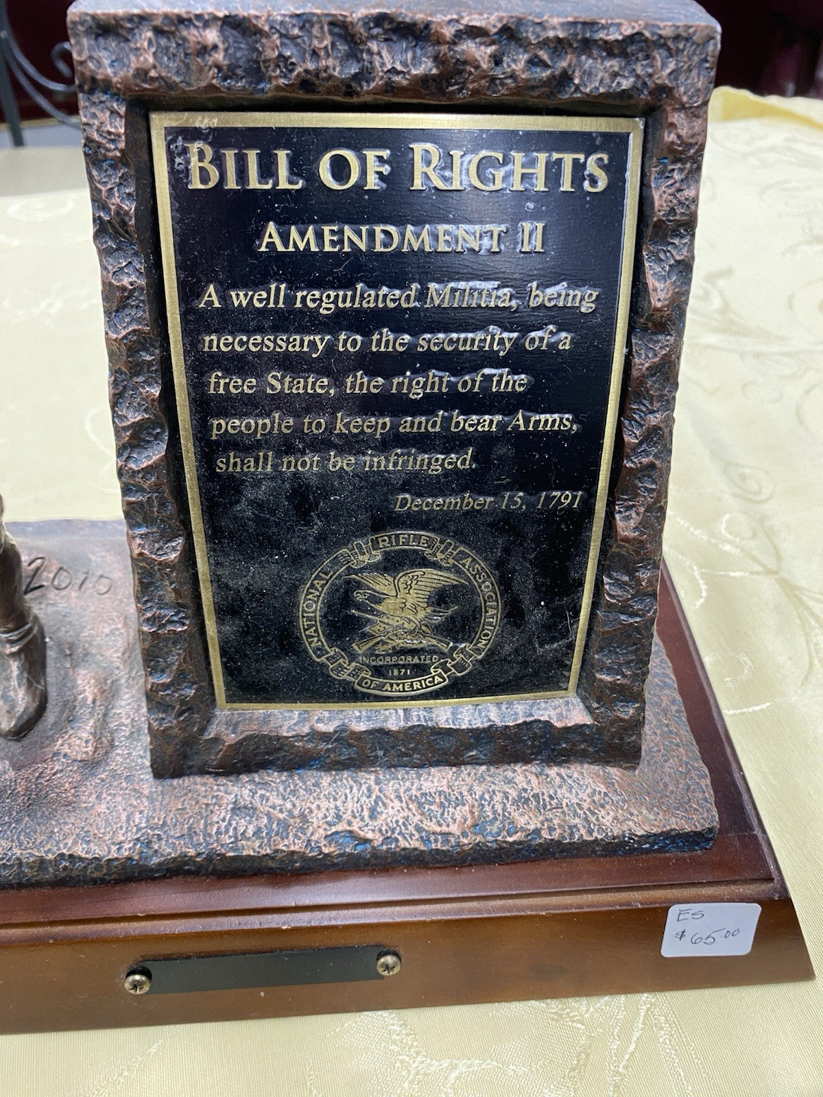 ES : Bill of Rights N R A 2010 SIZE  12" x 7" x 11"H