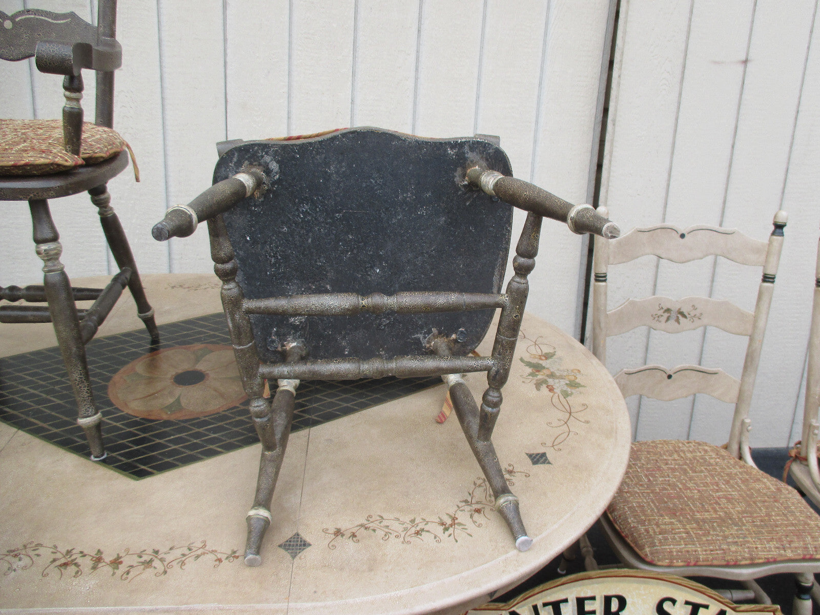 64059   Decorator Dining Table with 6 Chairs