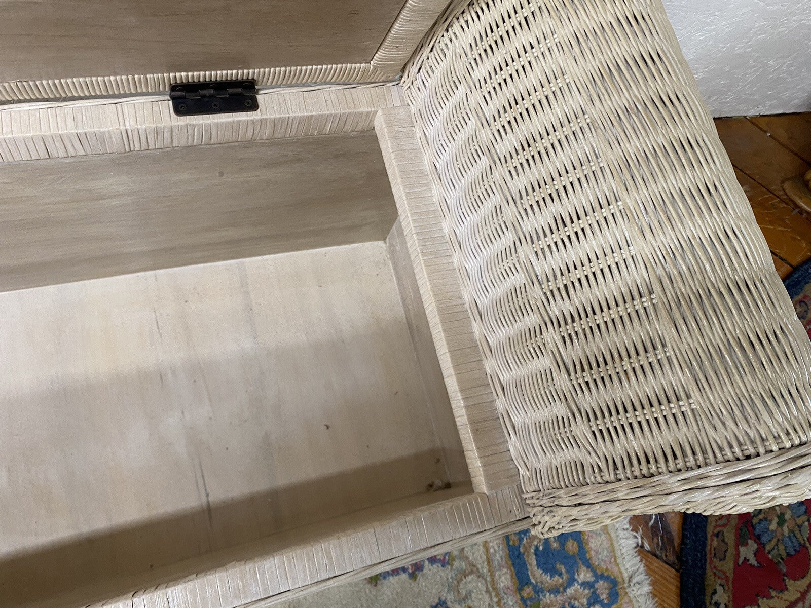 65532 Wicker Blanket Chest Storage Cabinet PIER 1 ??