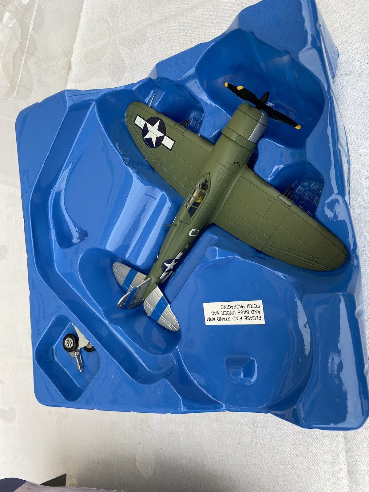 ES 81:  Corgi P 47 D Thunderbolt MISS MARY LOU USAAF   AA33803   1:72 scale