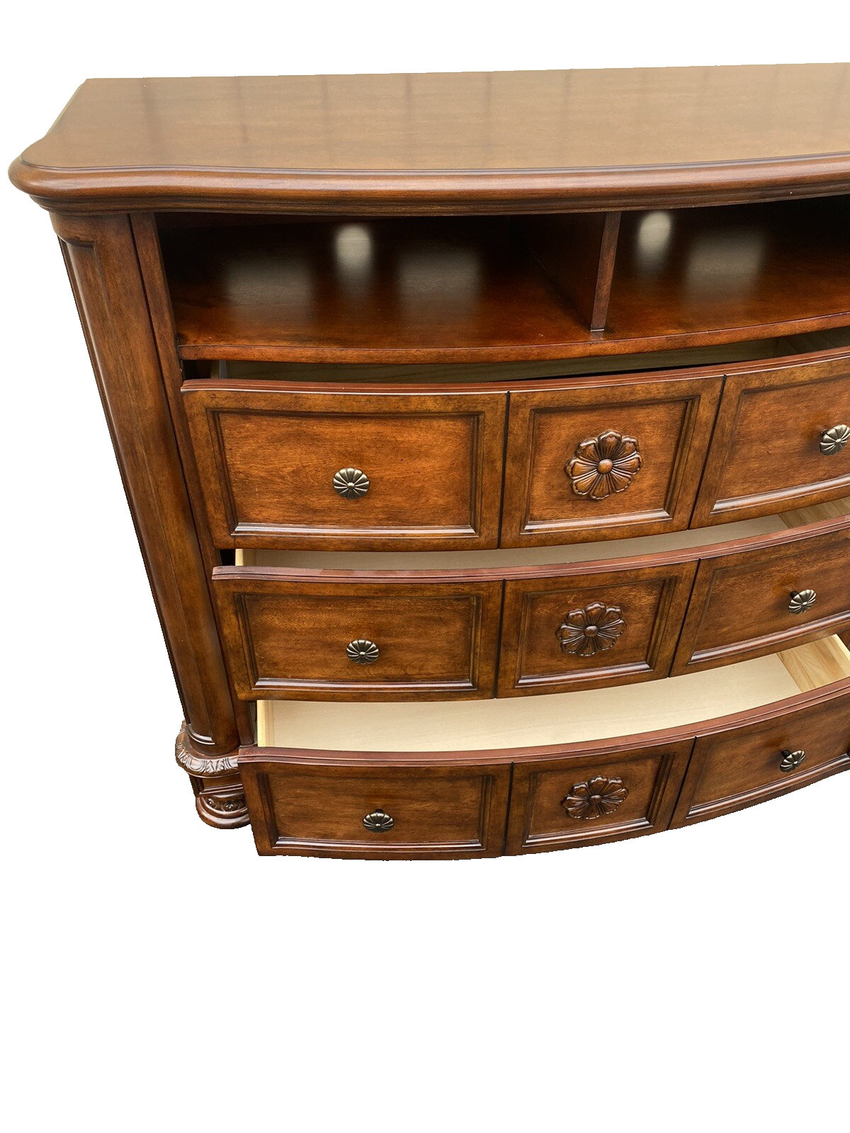 66081 Mahogany Television Stand Credenza Buffet Server
