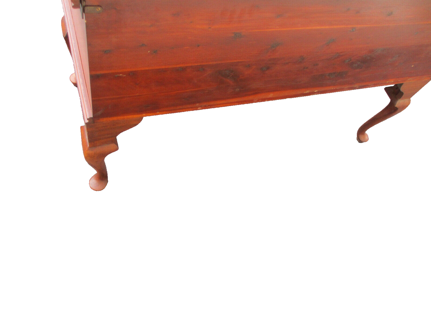 64354 Maple Queen Anne Cedar Lined Blanket Chest