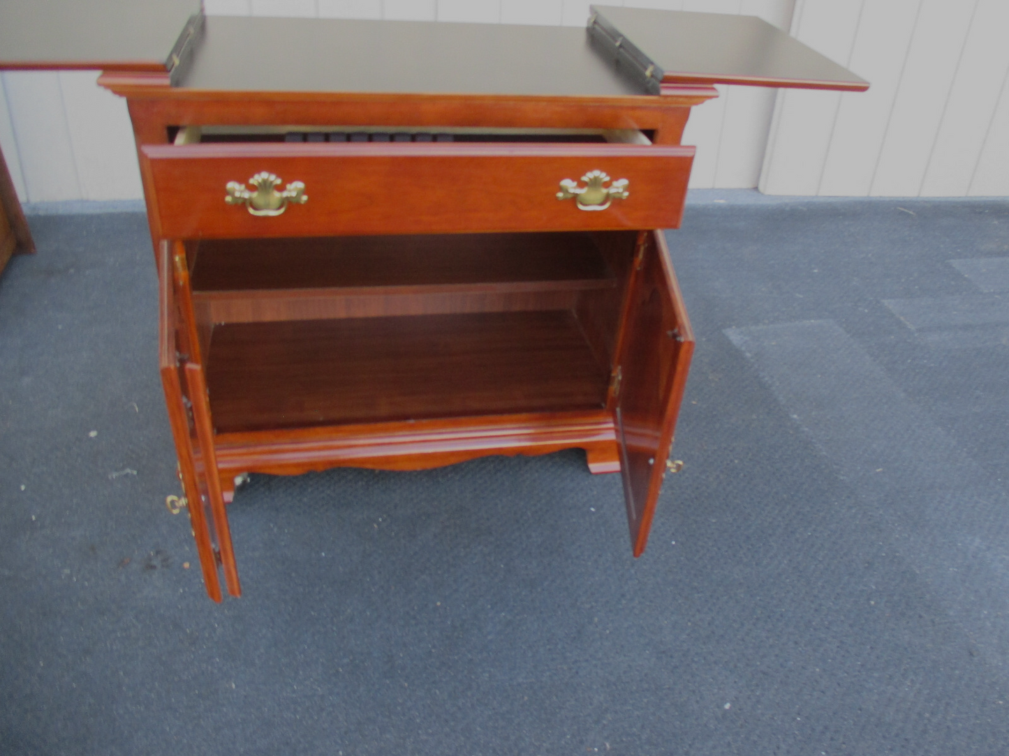 63966 Mahogany Bar Cart Server Cabinet Flip Top