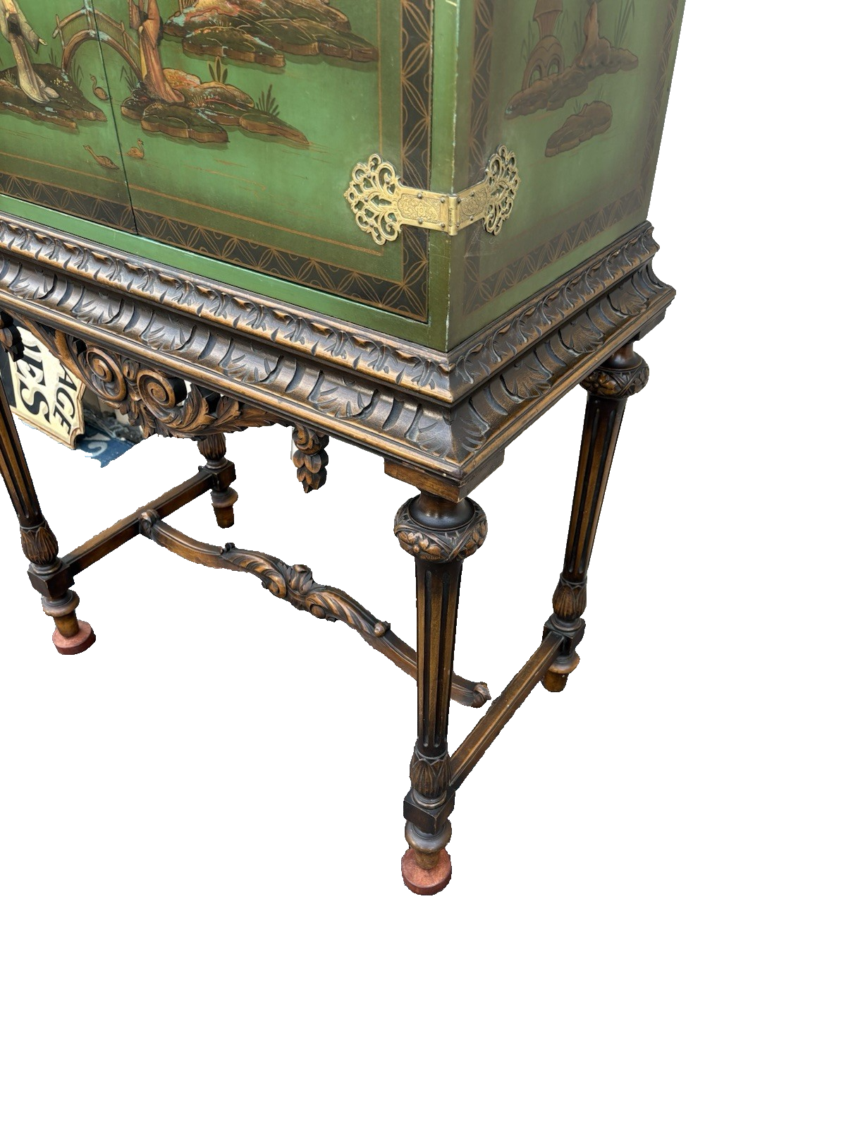 66912  Oriental Liquor Cabinet Bar Storage China Cabinet