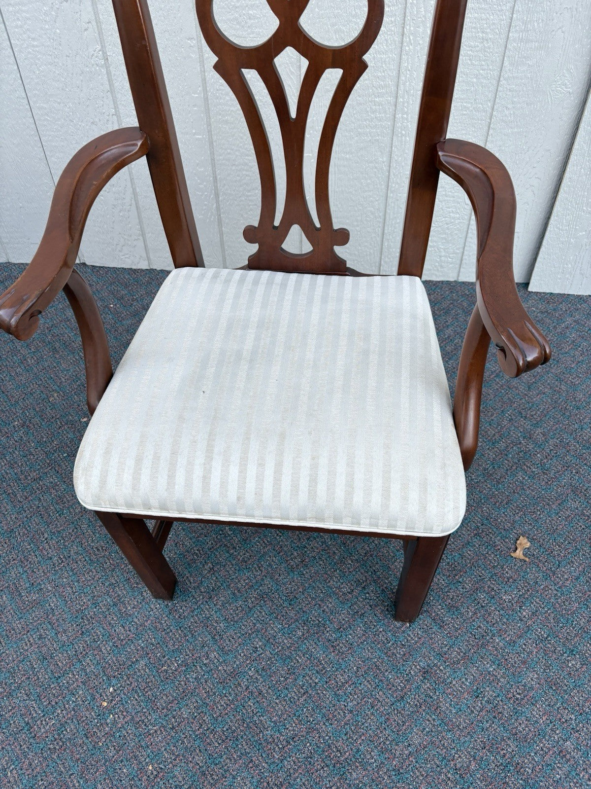 67163 Set of 8 Mahogany SUMTER Cabinet  Dining Chair s
