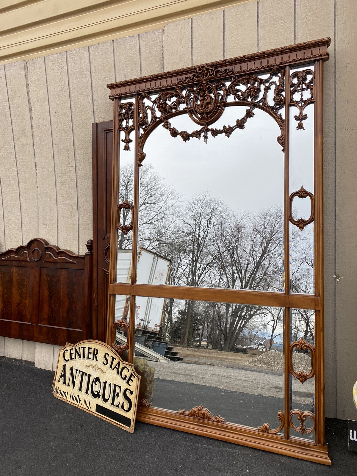 66238 Large Decorator RIO Furniture Fancy Mirror with Cherub s