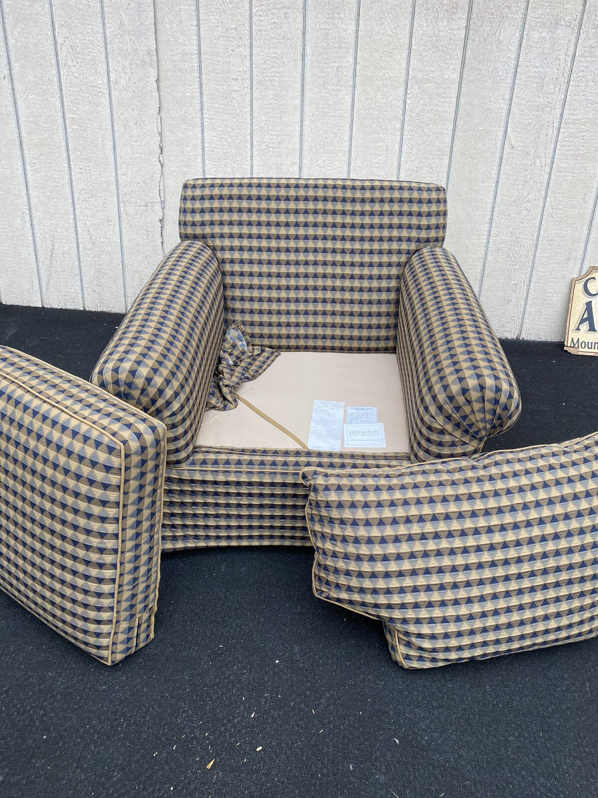 65911 Lexington Furniture Bergere Armchair Chair Very Comfy