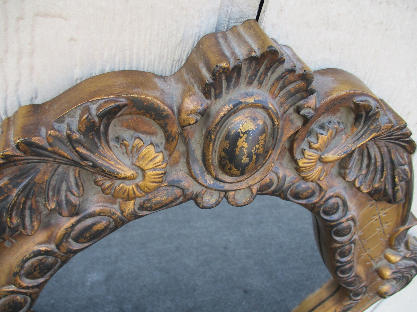 63607 Decorator Accent Mirror in Fancy Picture Frame