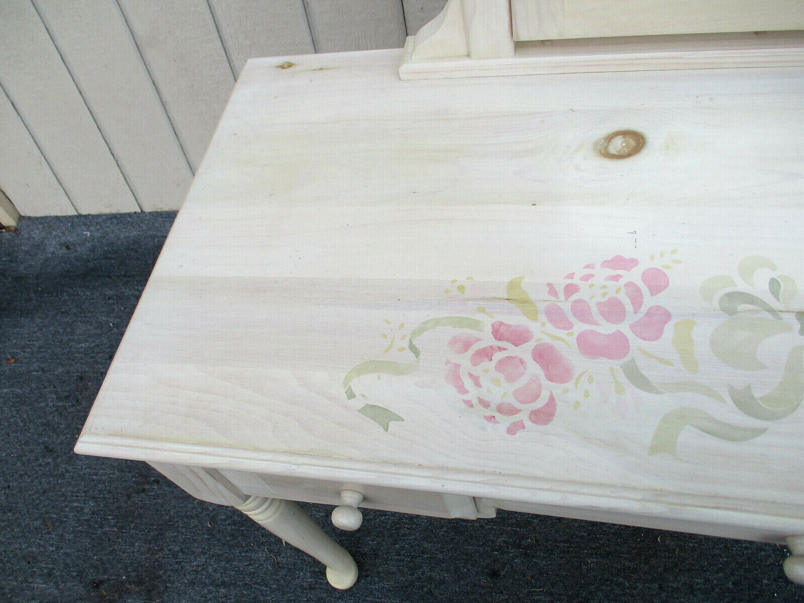 62922   Master Craft  Hand Made Vanity  Desk with Mirror