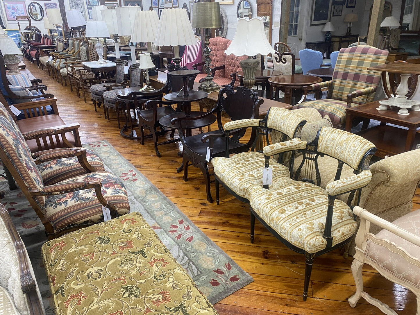 65634    Marble Top Decorator Iron Demilune Console Table Stand