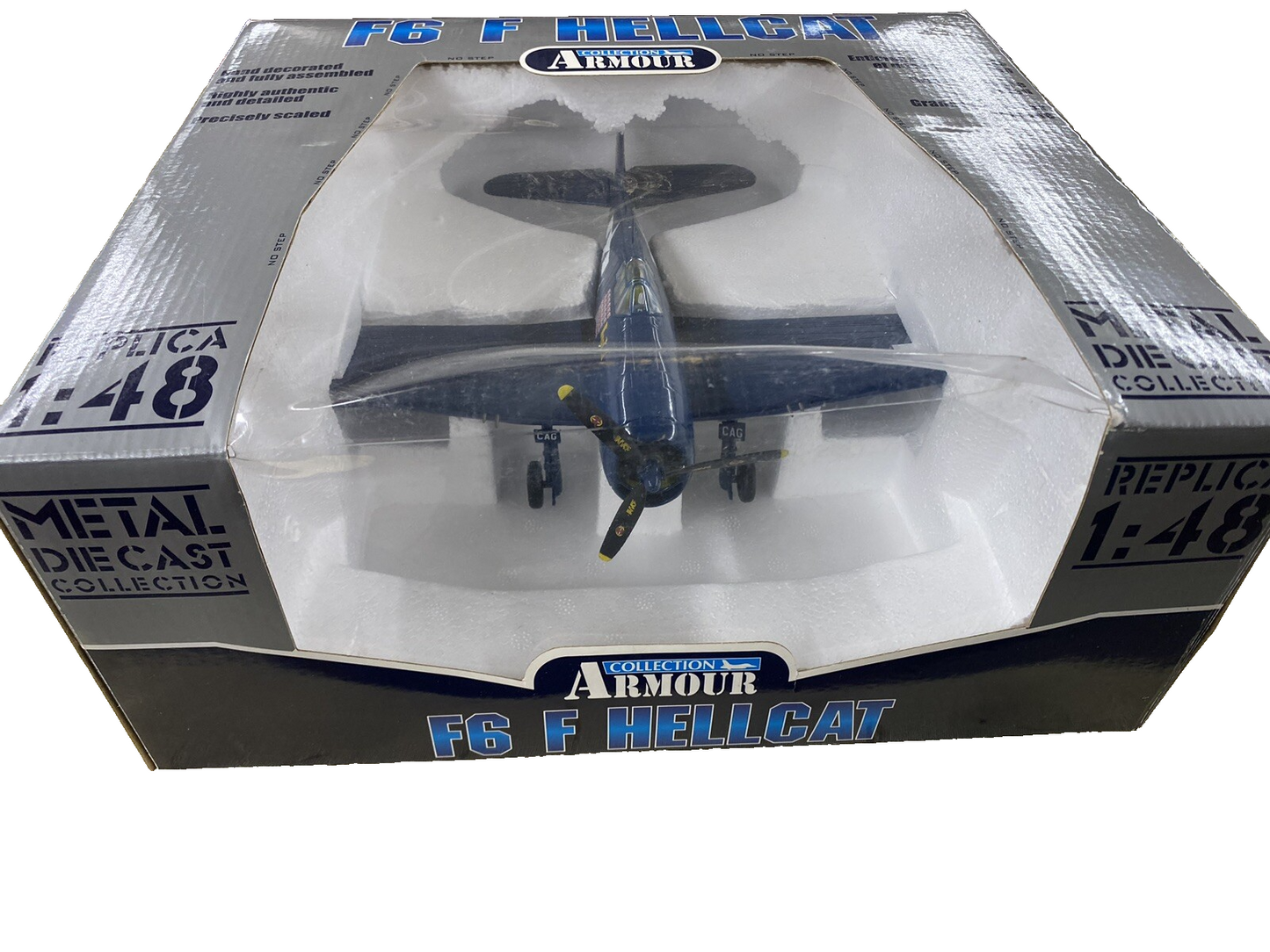 ES 309:  DIECAST ARMOURS Colllection F M 98174 U S NAVY WW II ACE F4F5 Hell CAT