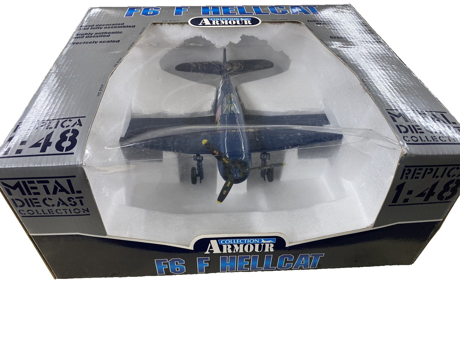ES 309:  DIECAST ARMOURS Colllection F M 98174 U S NAVY WW II ACE F4F5 Hell CAT