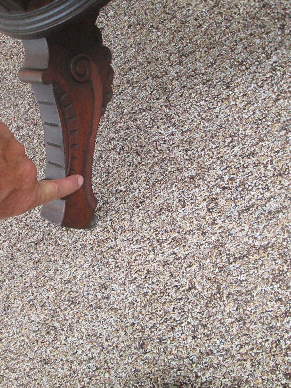 56217   Antique Victorian TENNESSEE Brown  Marble Top Lamp Table Stand