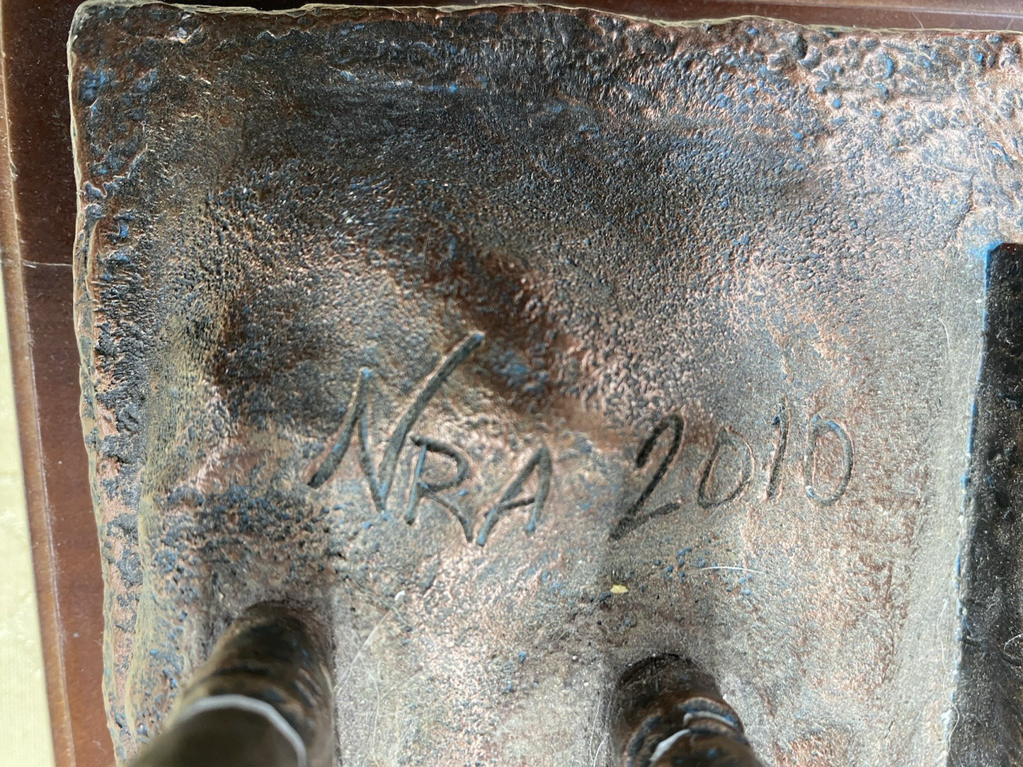 ES : Bill of Rights N R A 2010 SIZE  12" x 7" x 11"H