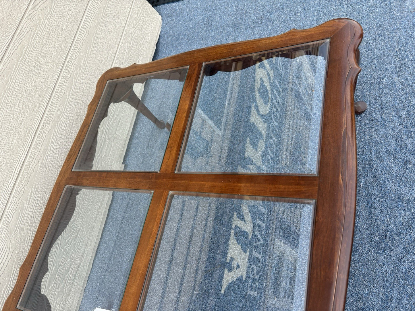 62020 PENNSYLVANIA HOUSE  Cherry Glass Top Queen Anne Coffee Table