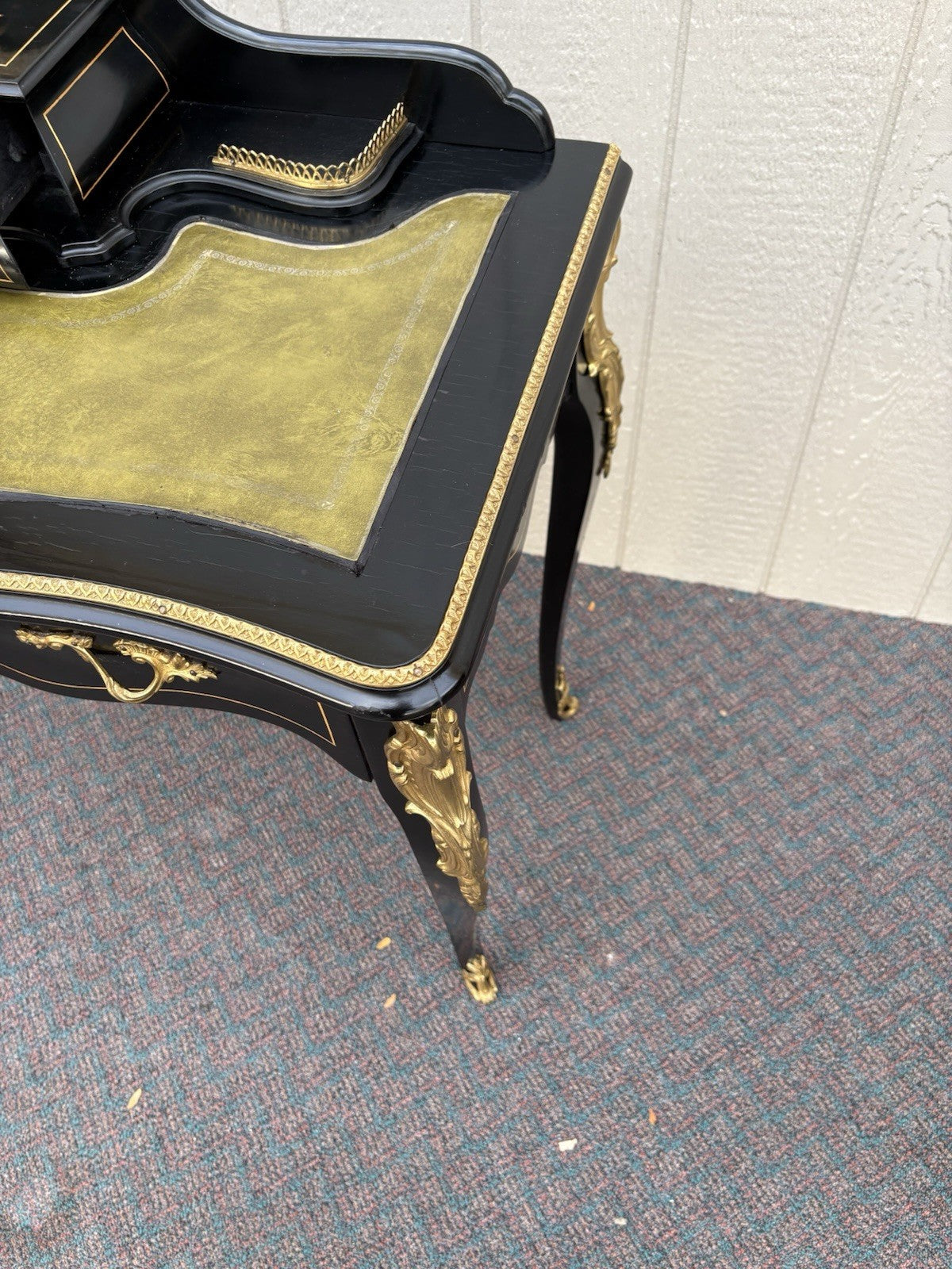 67143 Louis XV Desk with Bronze Ormalu