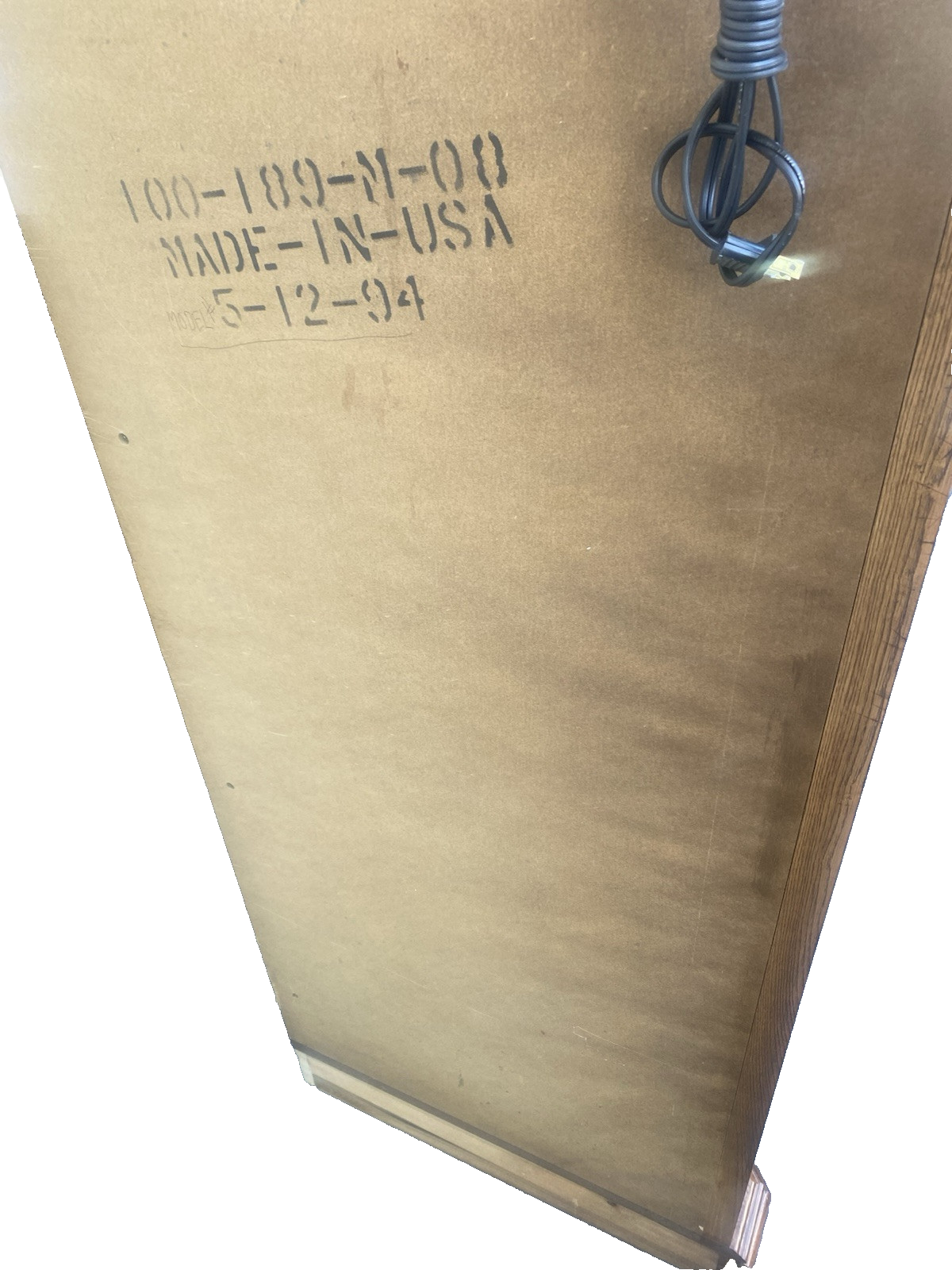 66429 Oak American of Martinsville  Furniture Corner China Curio Cabinet