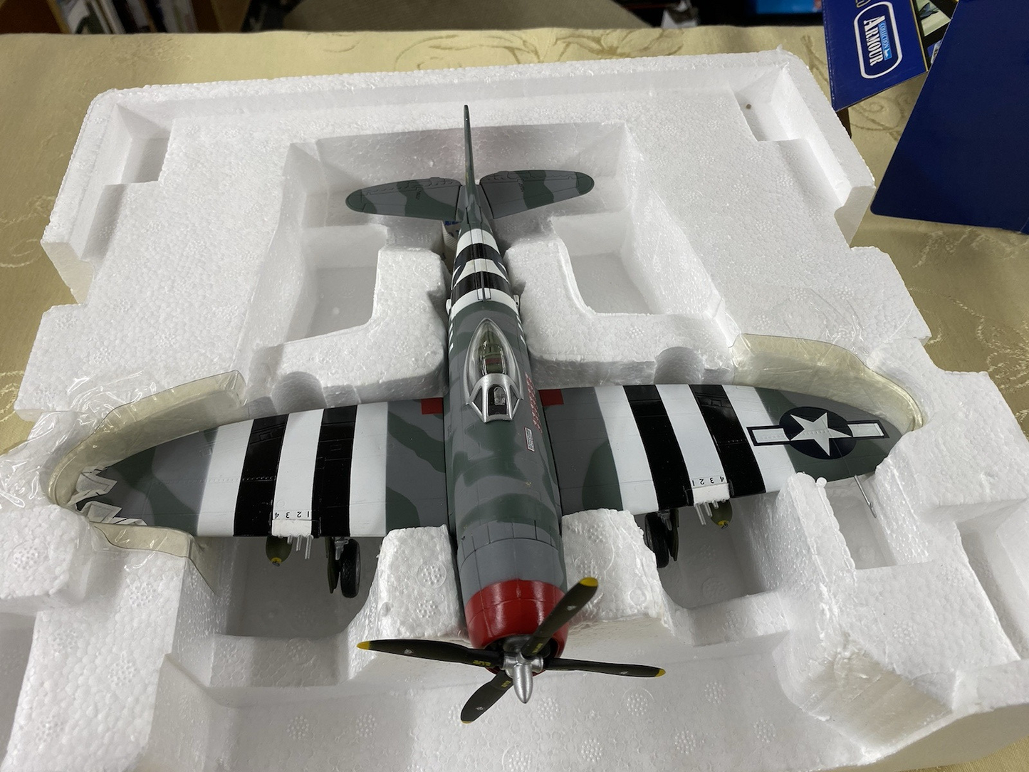 ES 204 P 47 Thunderbolt WW11  Franklin Mint  Airplane Plane B11B295148