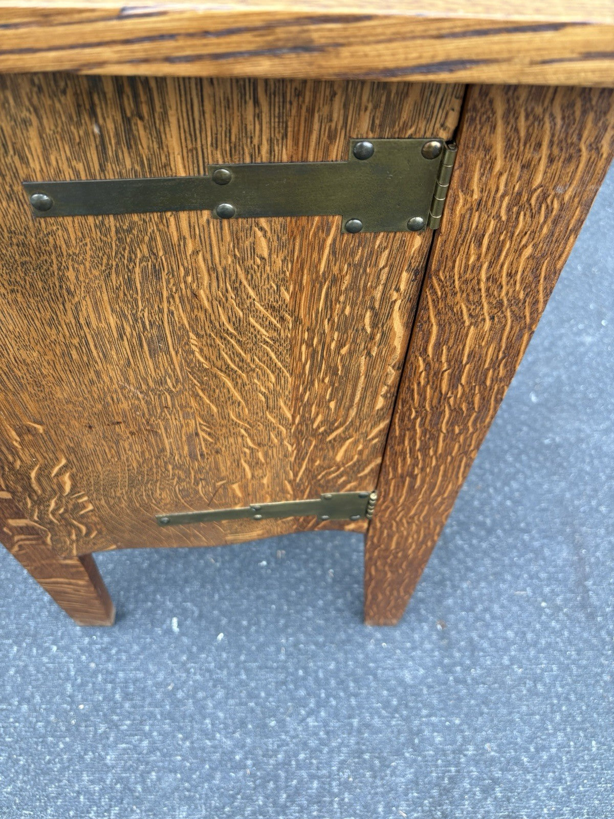 66720   Mission Oak Arts Crafts Nightstand End table Taboret