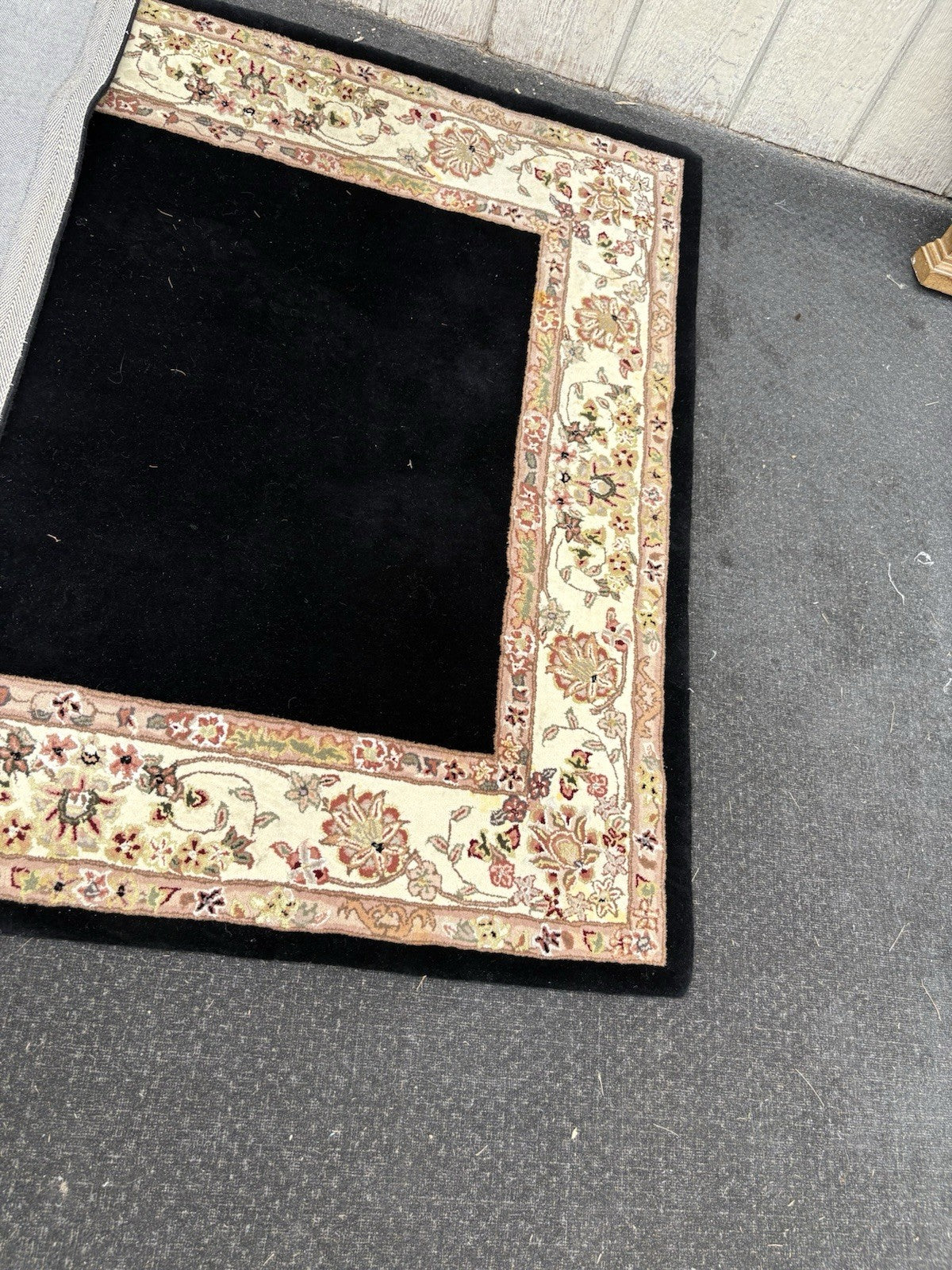 RUG 9: Oriental  KENNETH MINK  Carpet Rug    SIZE 4' x 6'