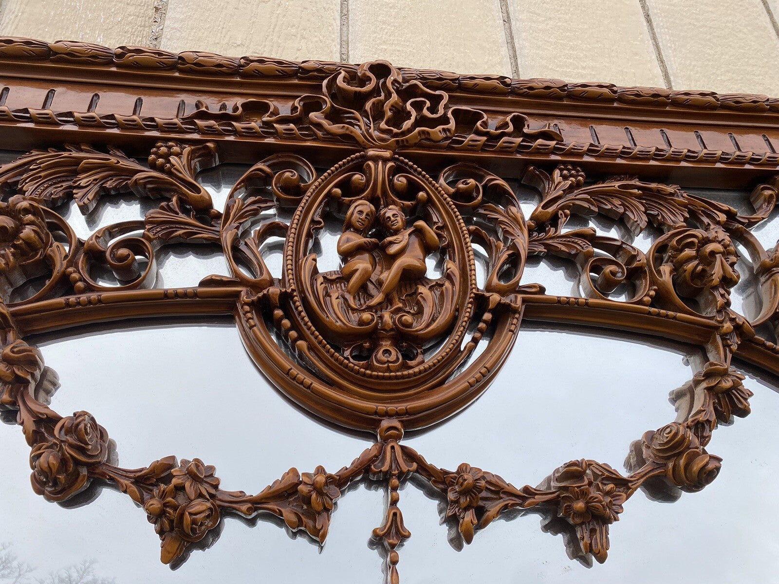 66238 Large Decorator RIO Furniture Fancy Mirror with Cherub s