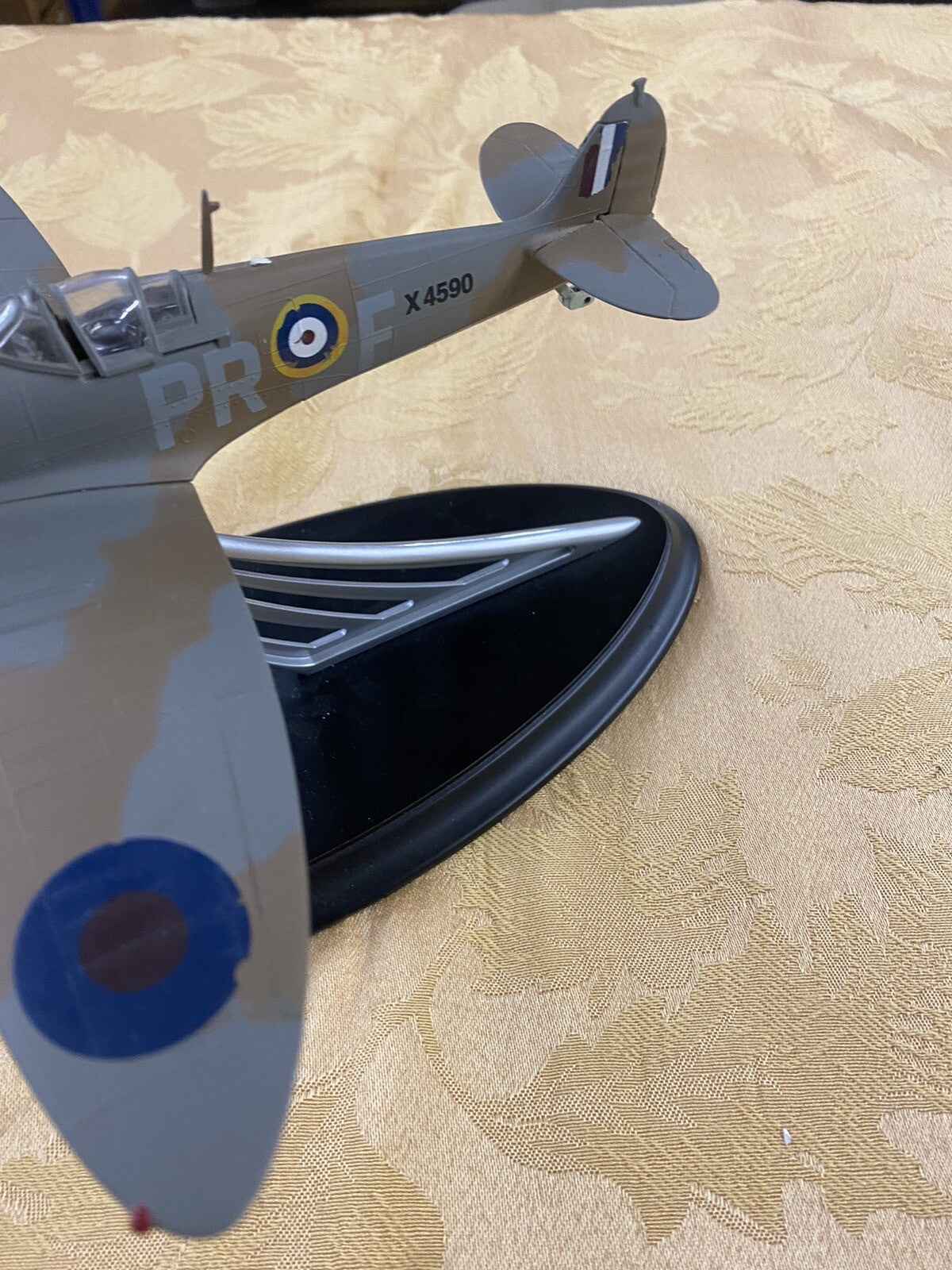 ES 1002 FRANKLIN MINT Spitfire MK I Airplane Plane