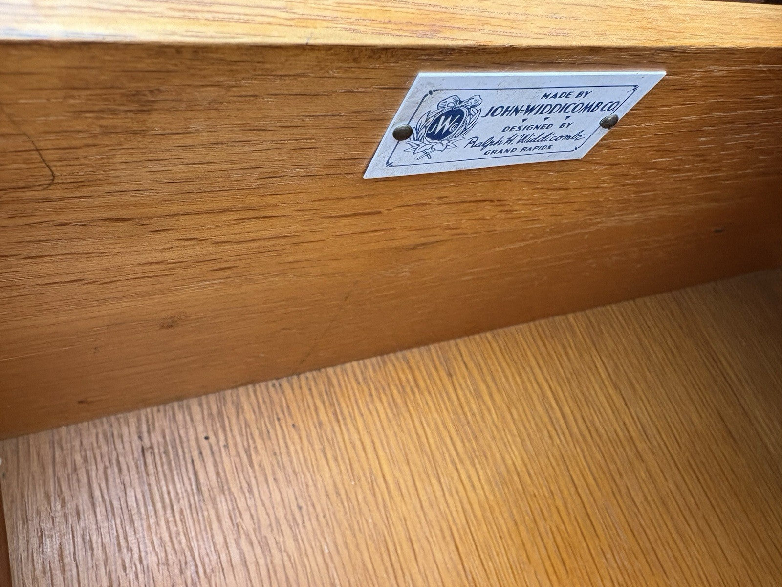 67068 WIDDICOMB Vanity Desk with Storage and Mirror