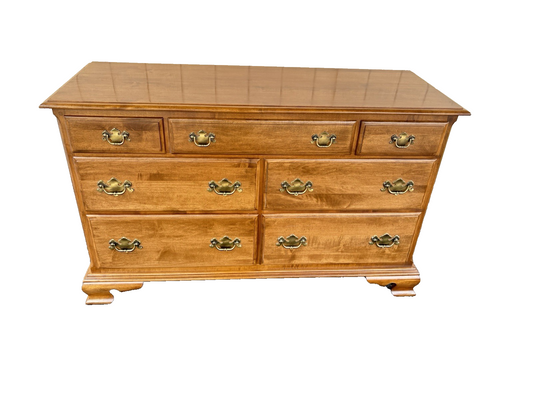66811  ETHAN ALLEN Maple 7 Drawer  Dresser Chest