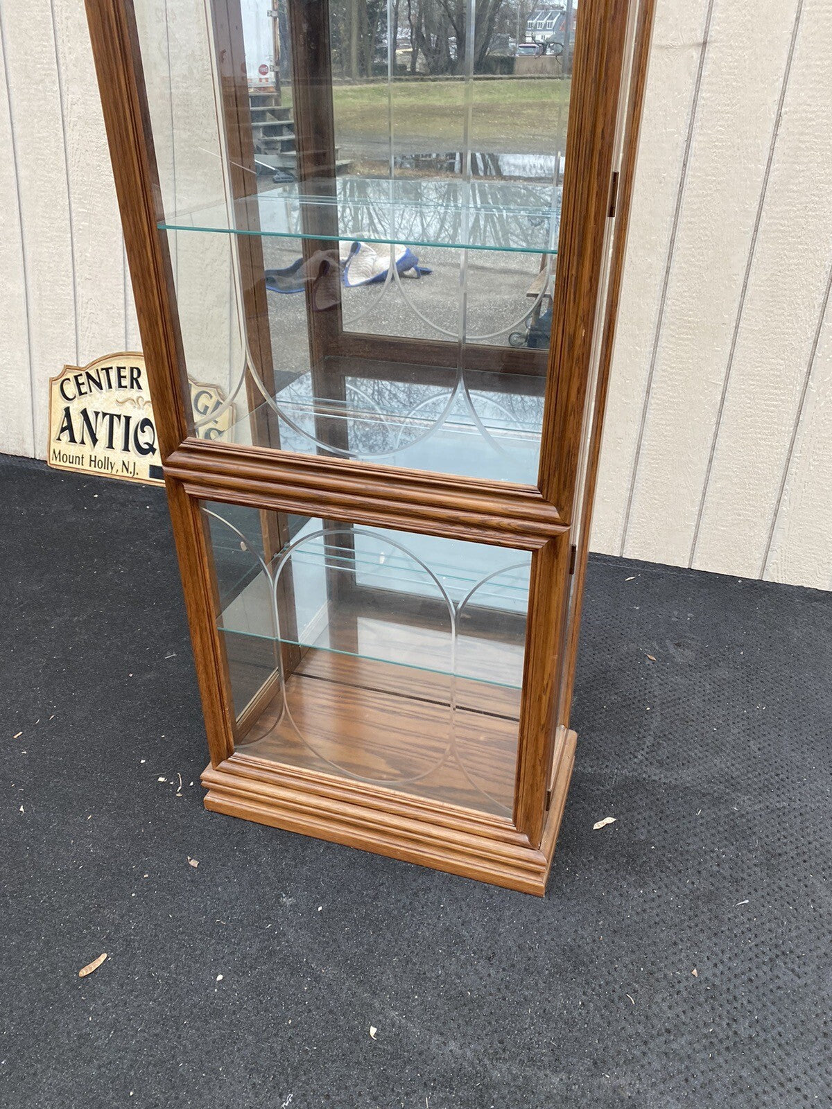65088   BN 02:     Etched Glass Reinisch Oak  Curio China Cabinet