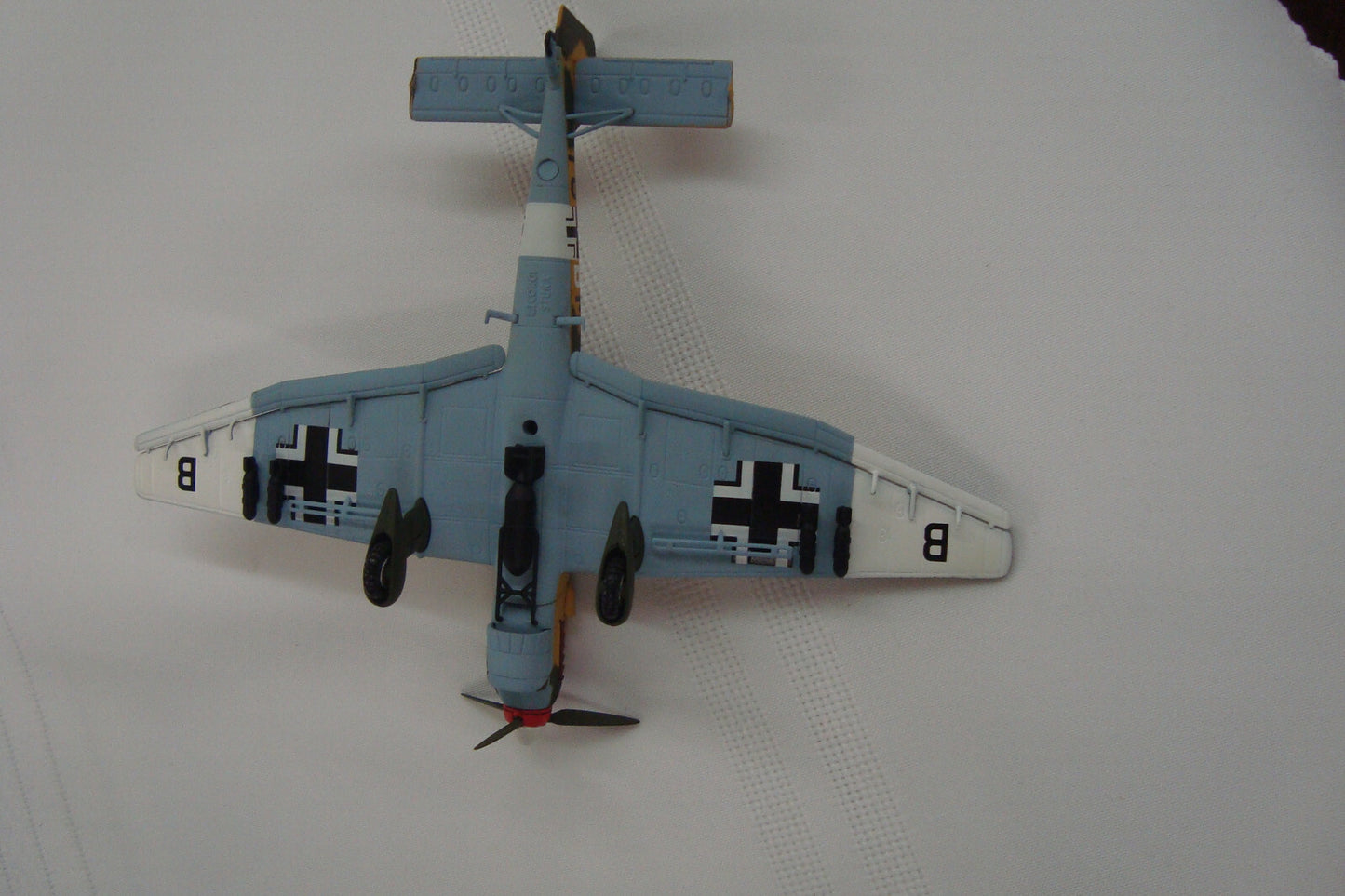 ES14 - Corgi LUFTWAFFE Junkers JU  87B 2 STUKA T6  BM Airplane Plane Scale 1/72