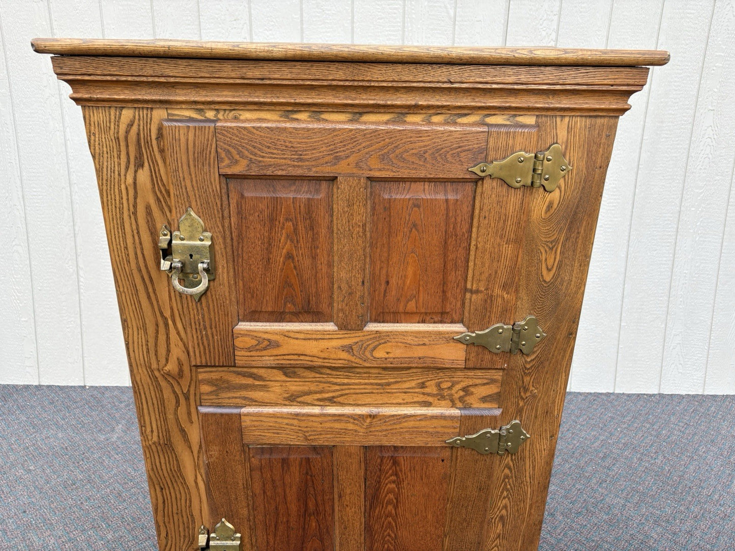 65511 Antique Victorian Oak Ice Box Liquor Storage Cabinet