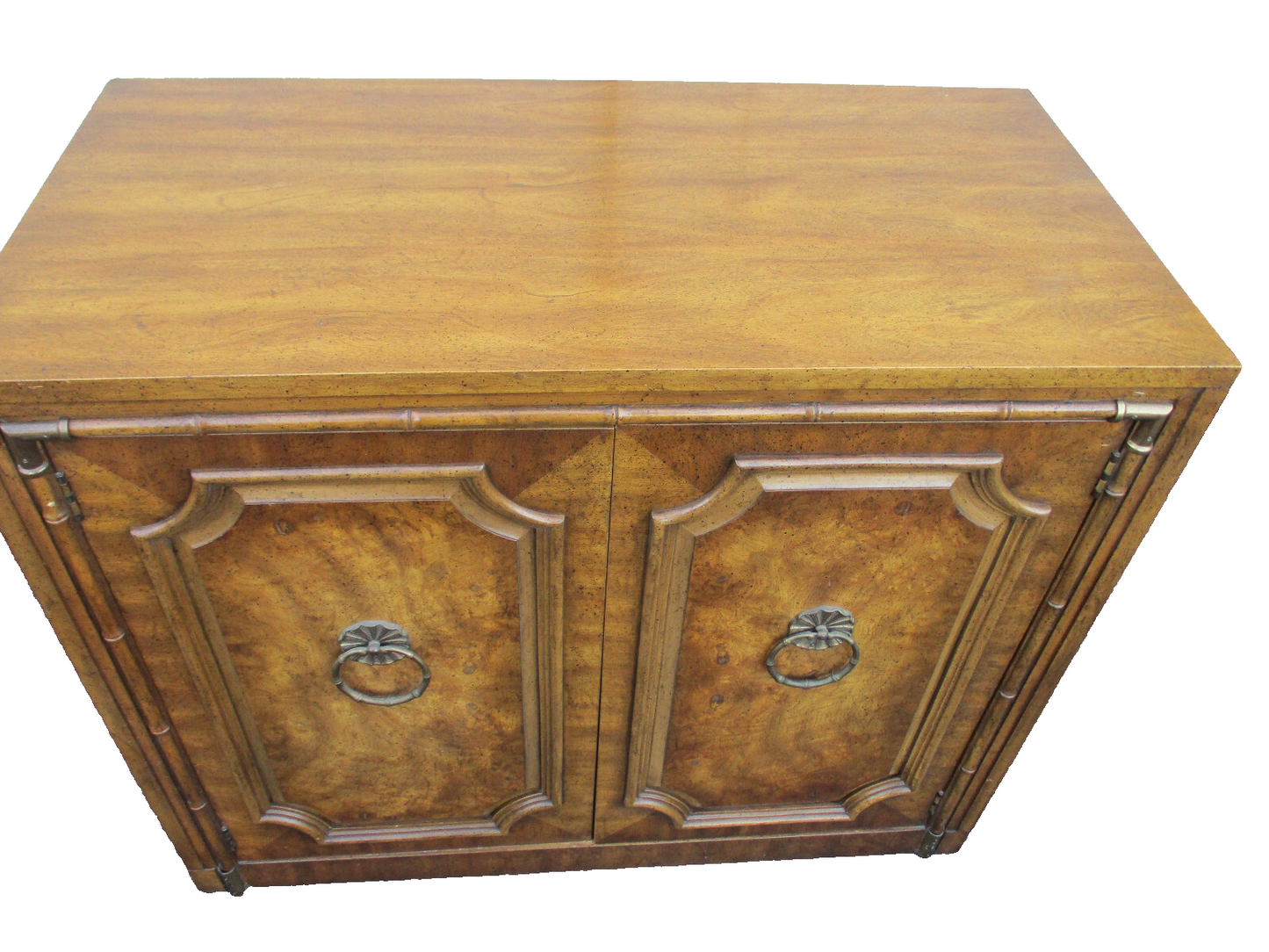 64135 Weiman Cabinet Chest Server