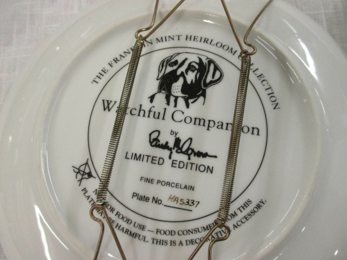 ES Set of 5 FRANKLIN MINT  Dog Porcelain Plates  8" diameter