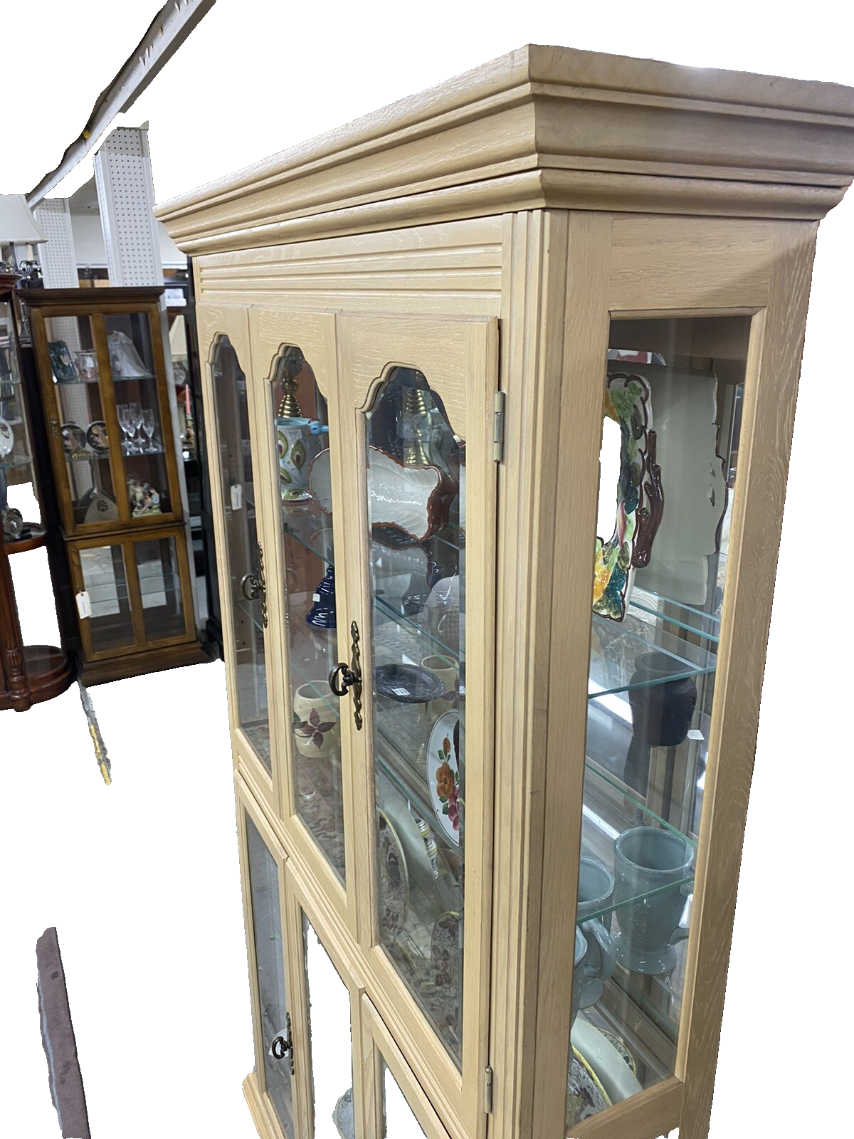 57044 PULASKI CURIO CHINA CABINET FACTORY Finish
