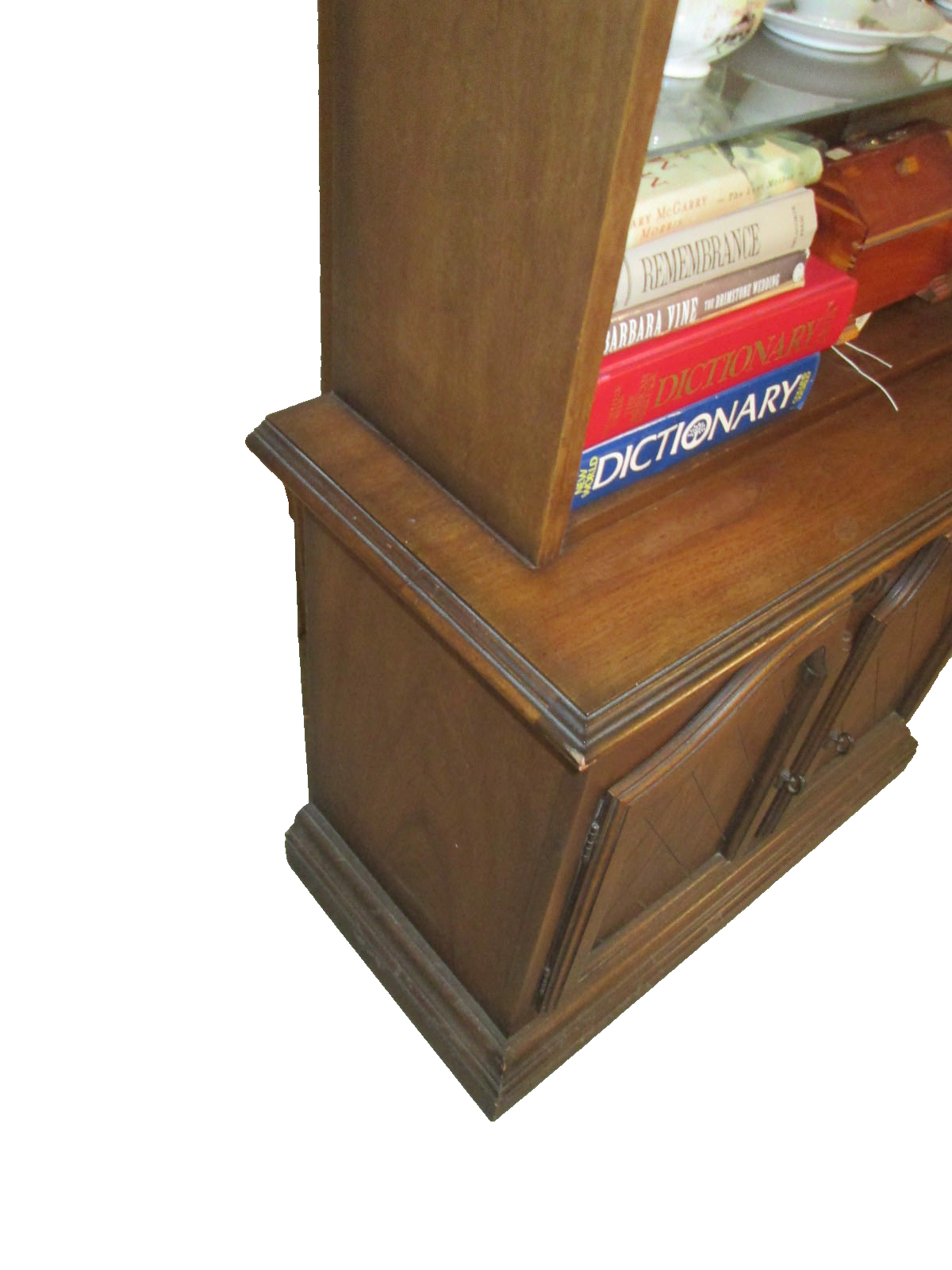46502: MAHOGANY CURIO CABINET WITH BOOKCASE TOP