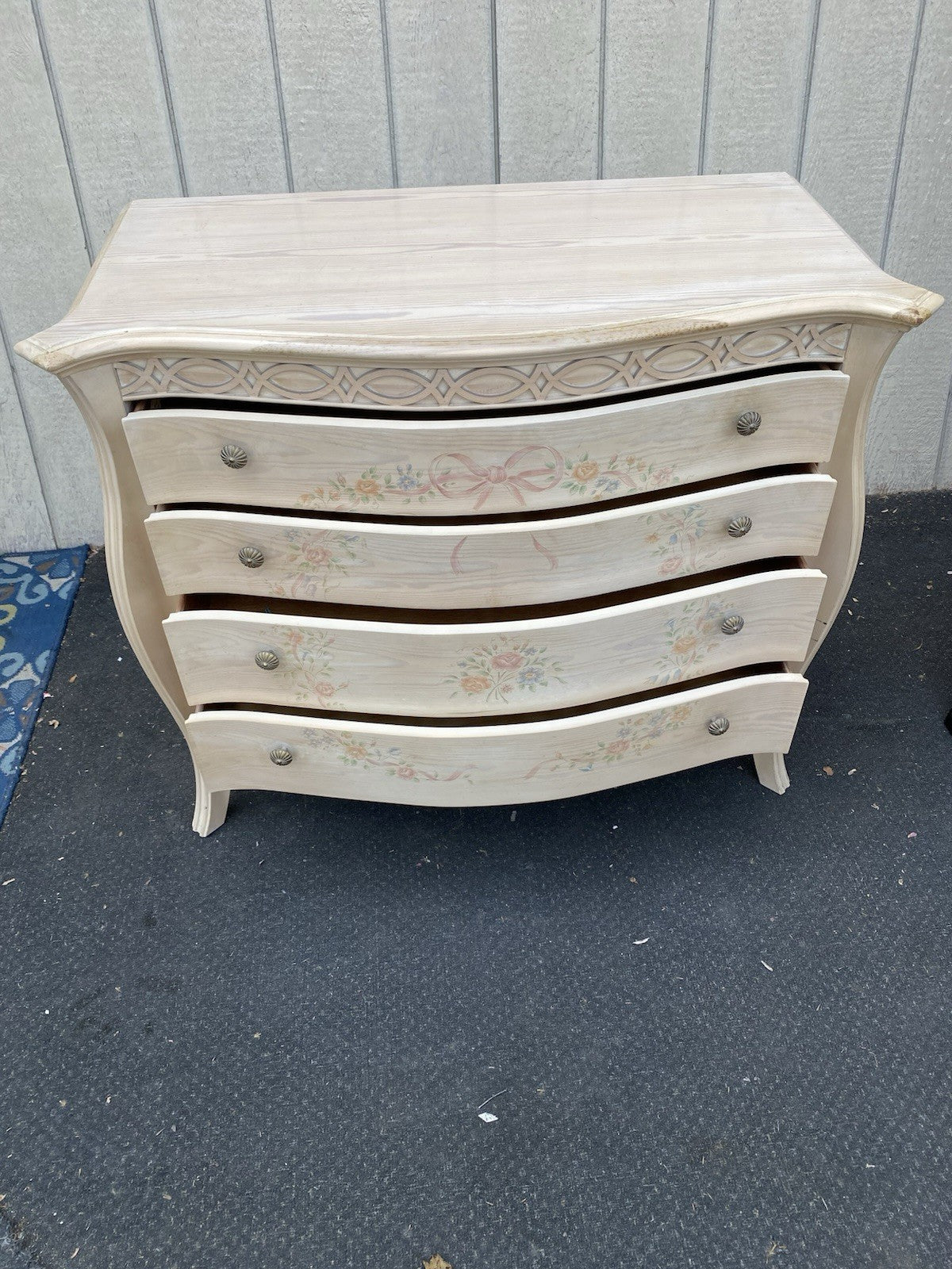 66626 Lexington LYNN HOLLYN AT HOME Dresser Chest