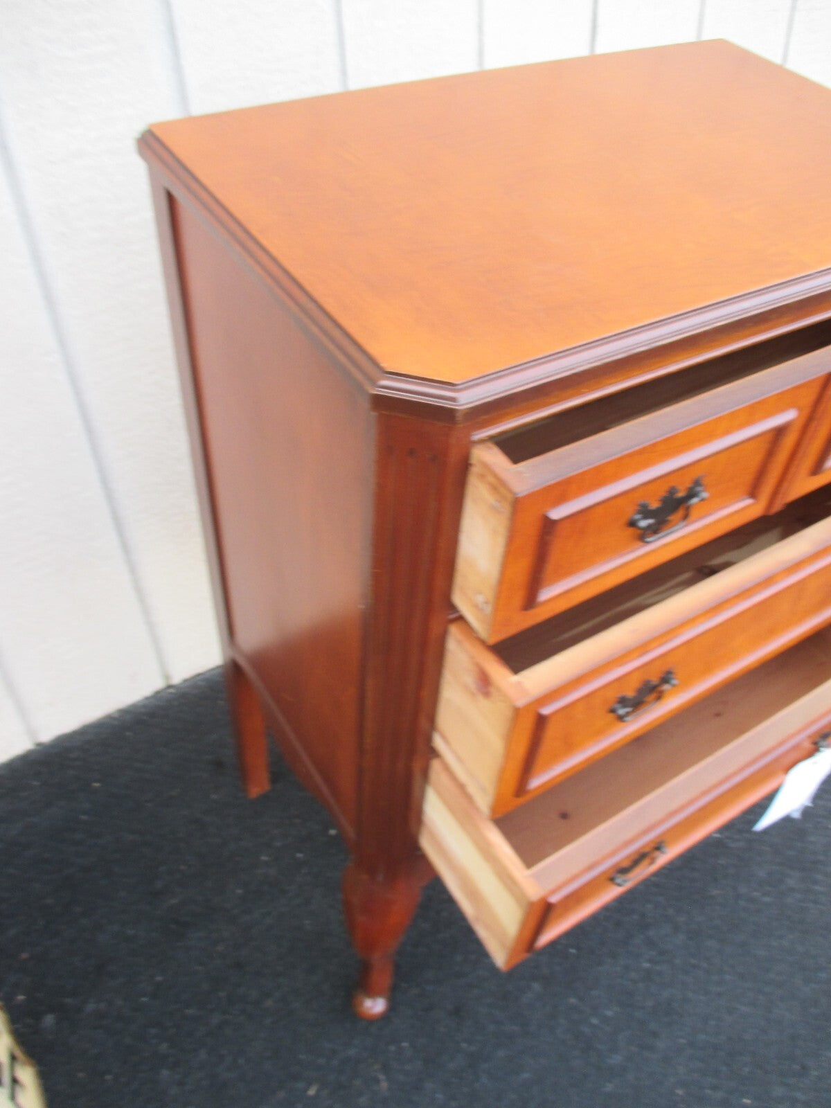63926    Nightstand End Table Stand