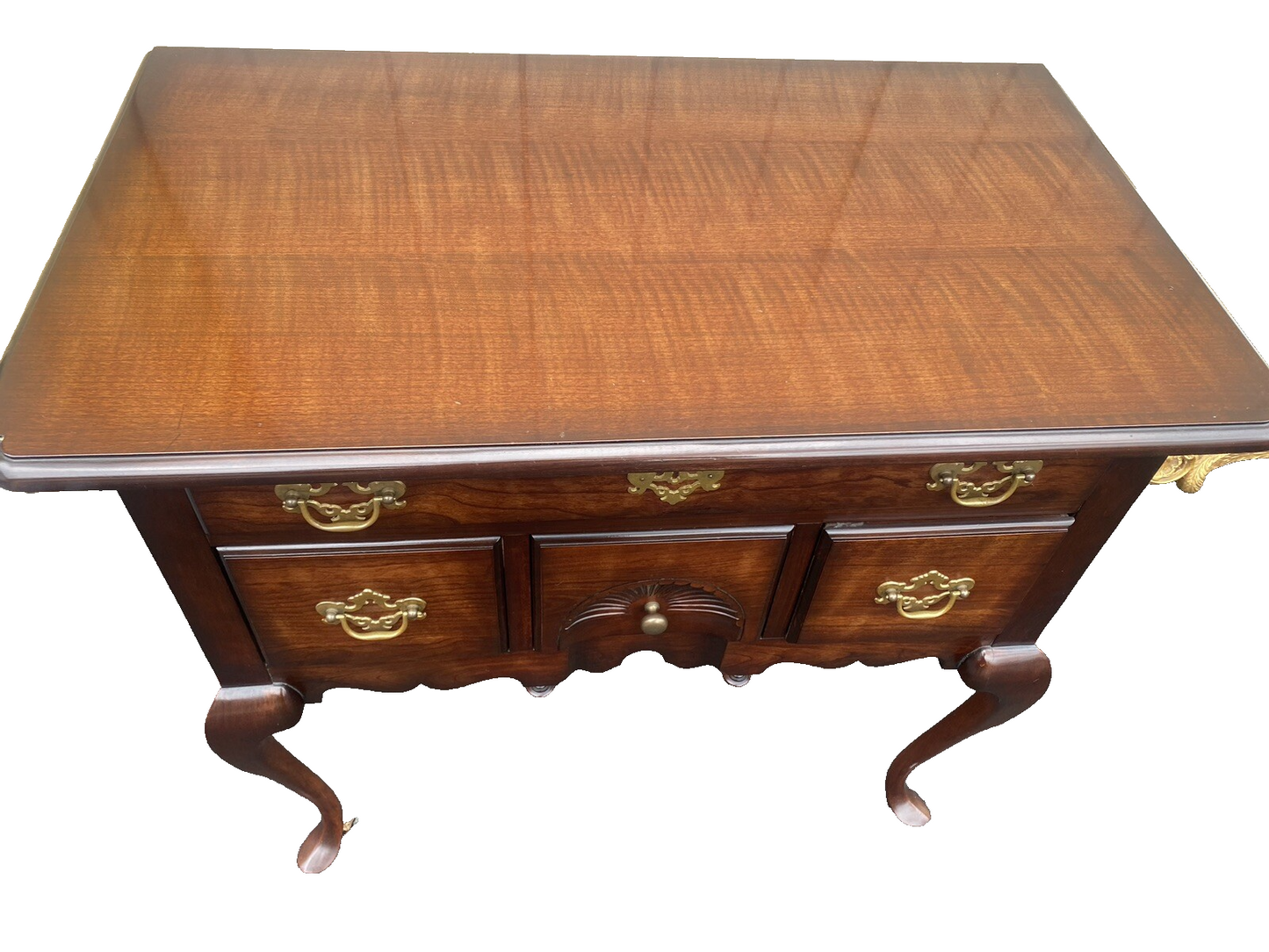 65740 Mahogany Queen Anne Low Boy Dresser Chest