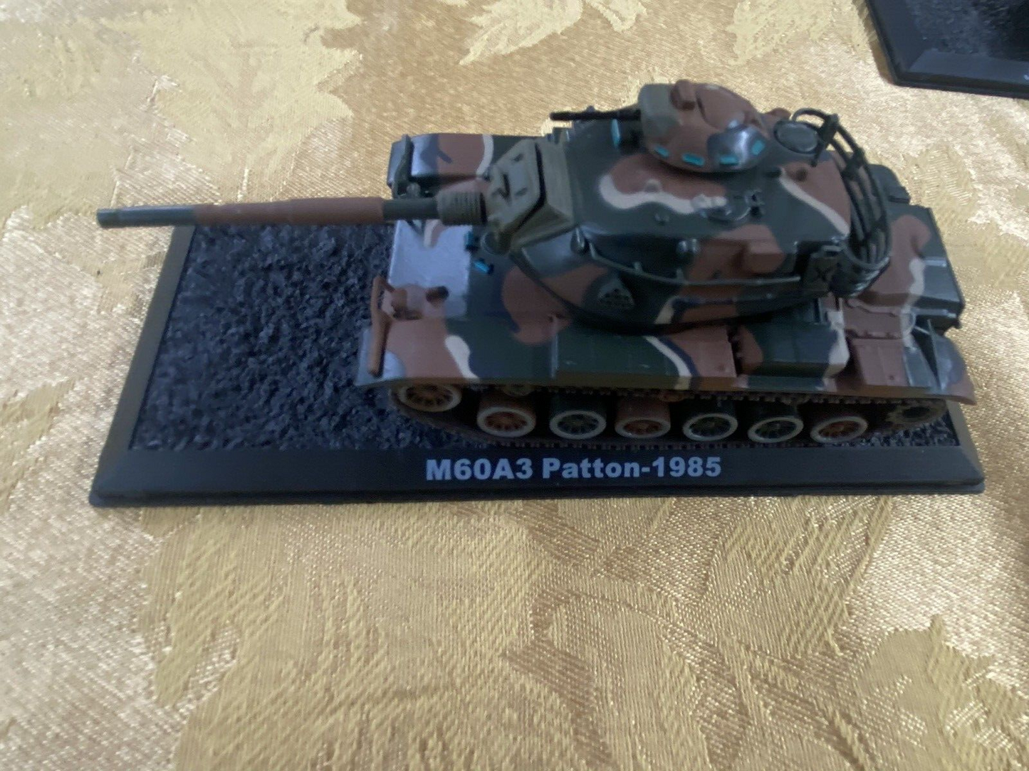 ES 48  :   3 Diecast Military Tanks with showcases  6 1/4" x 2 1/2" x 2 1/2"H