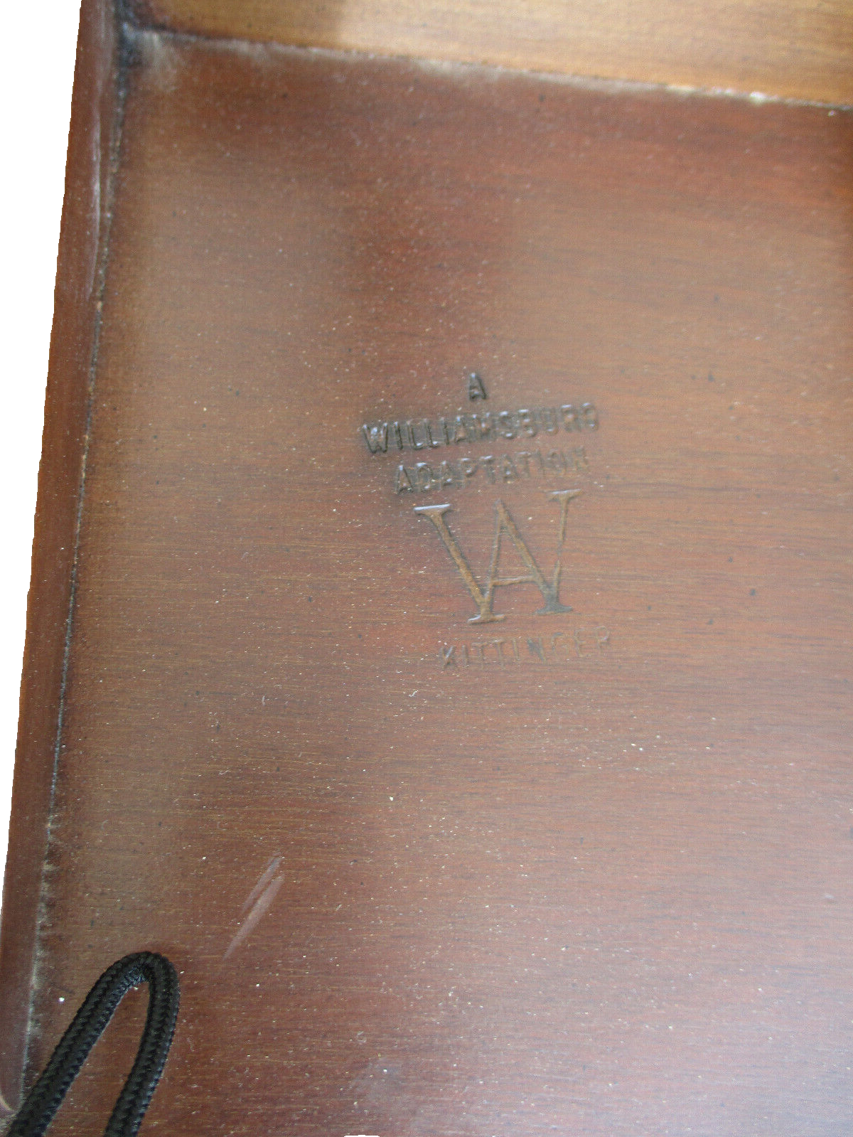 64555  KITTINGER Williamsburg Furniture Solid Mahogany Lamp Table Nightstand